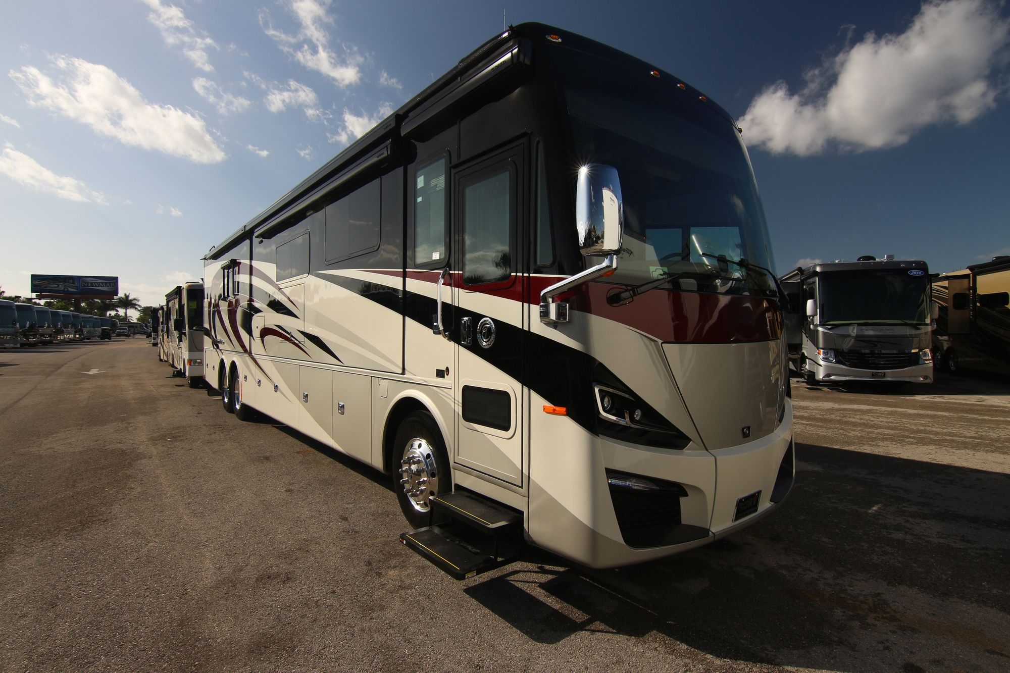 New 2020 Tiffin Motor Homes Phaeton 44OH Class A  For Sale