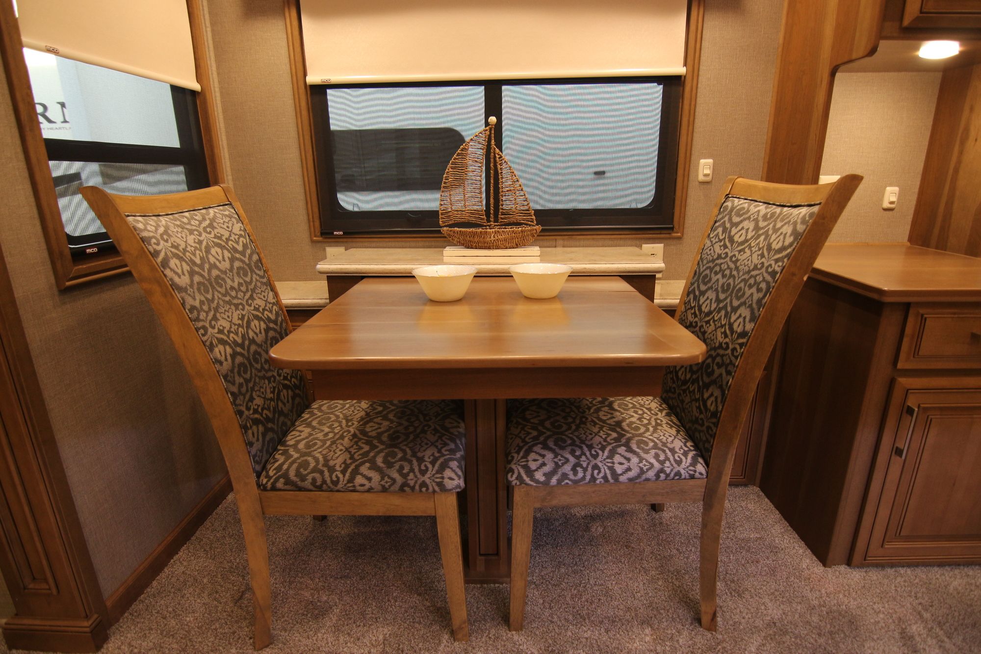 Used 2018 Drv Luxury Suites Mobile Suites 40KSSB4 Fifth Wheel  For Sale