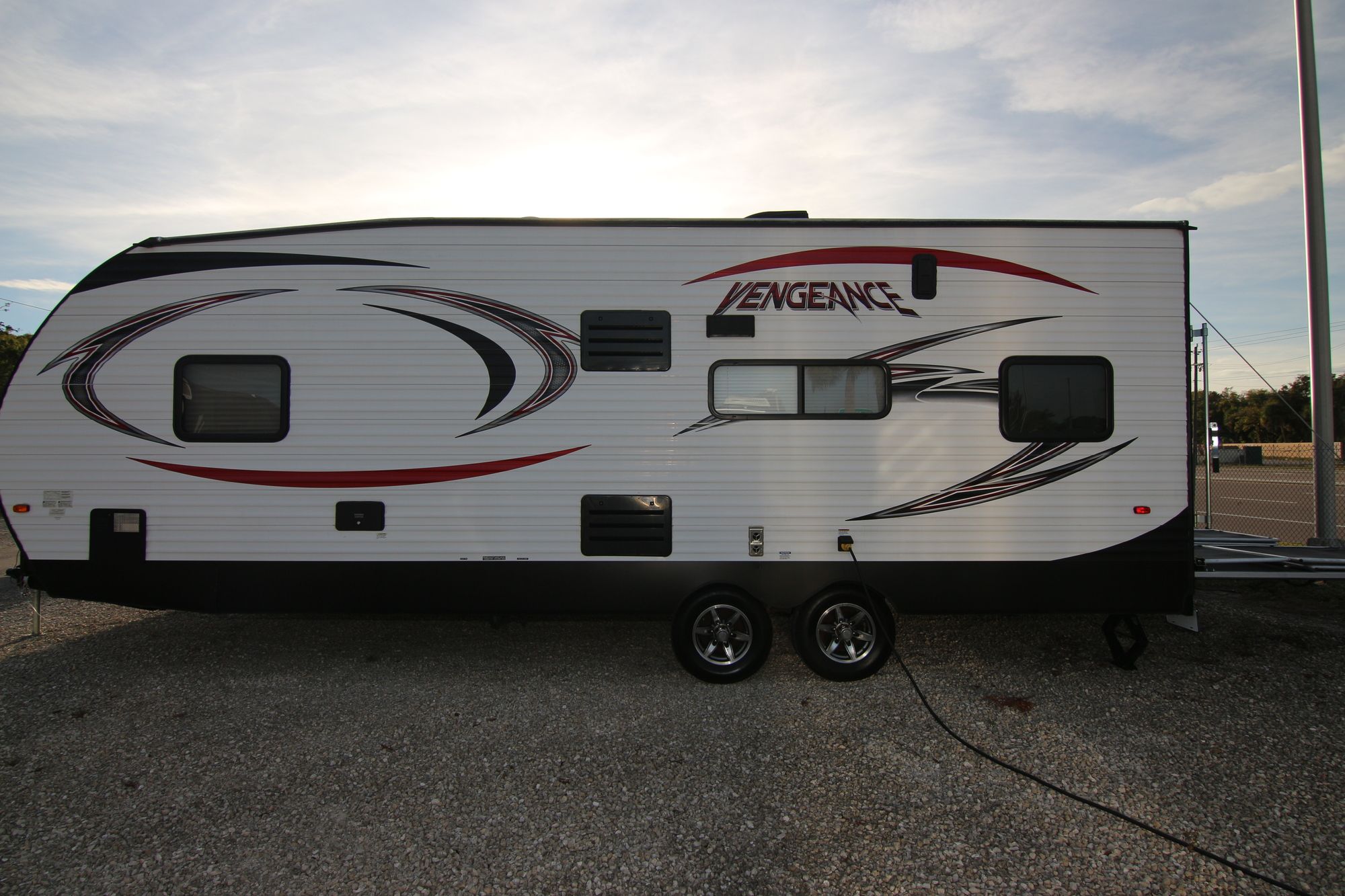 Used 2016 Forest River Vengence 25V Travel Trailer  For Sale