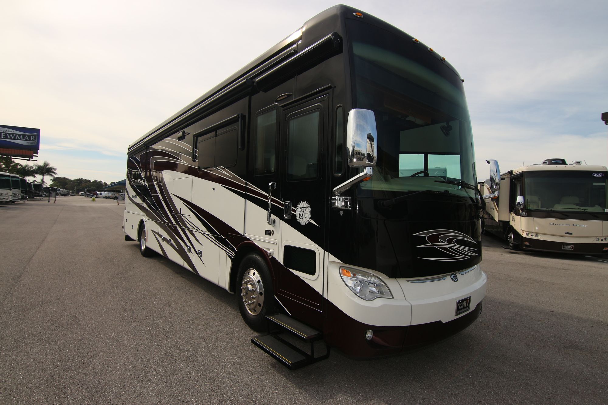 Used 2015 Tiffin Motor Homes Allegro Bus 37AP Class A  For Sale