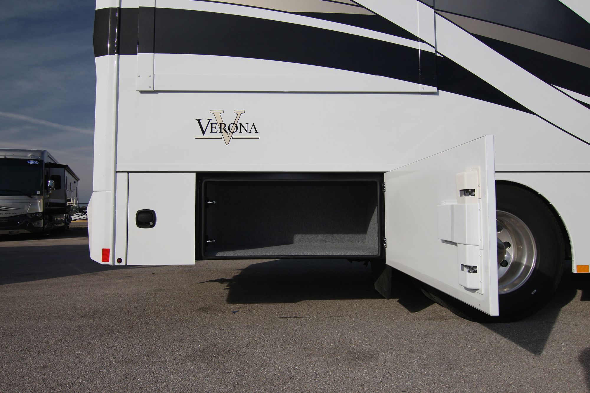 New 2020 Renegade Rv Verona 36VSB Super C  For Sale