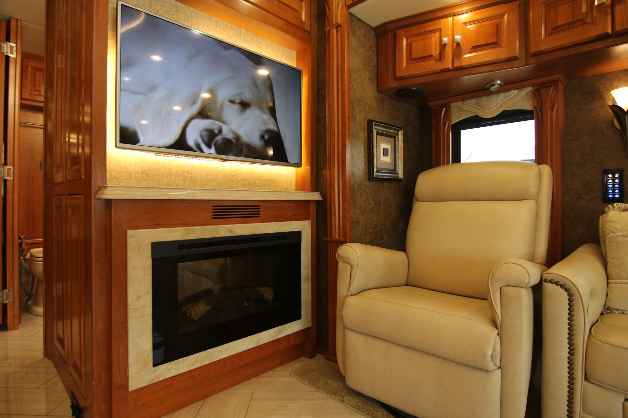 Used 2015 Tiffin Motor Homes Allegro Bus 37AP Class A  For Sale