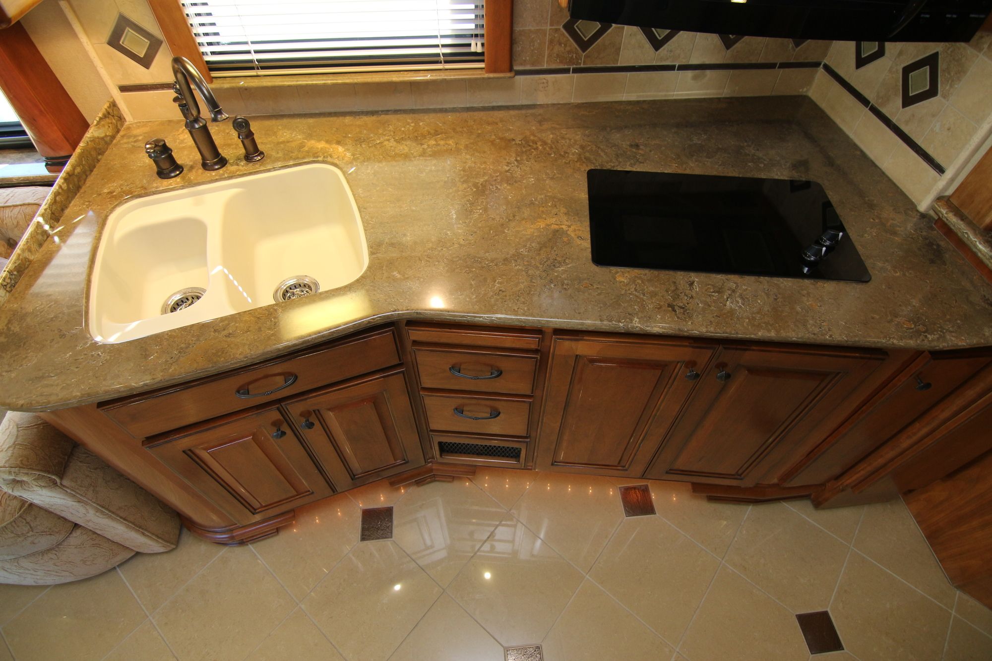 Used 2009 Country Coach Affinity 45 RUSSIAN RIVER Class A  For Sale