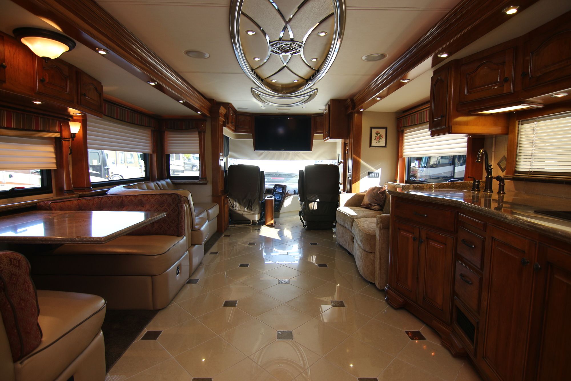 Used 2009 Country Coach Affinity 45 RUSSIAN RIVER Class A  For Sale