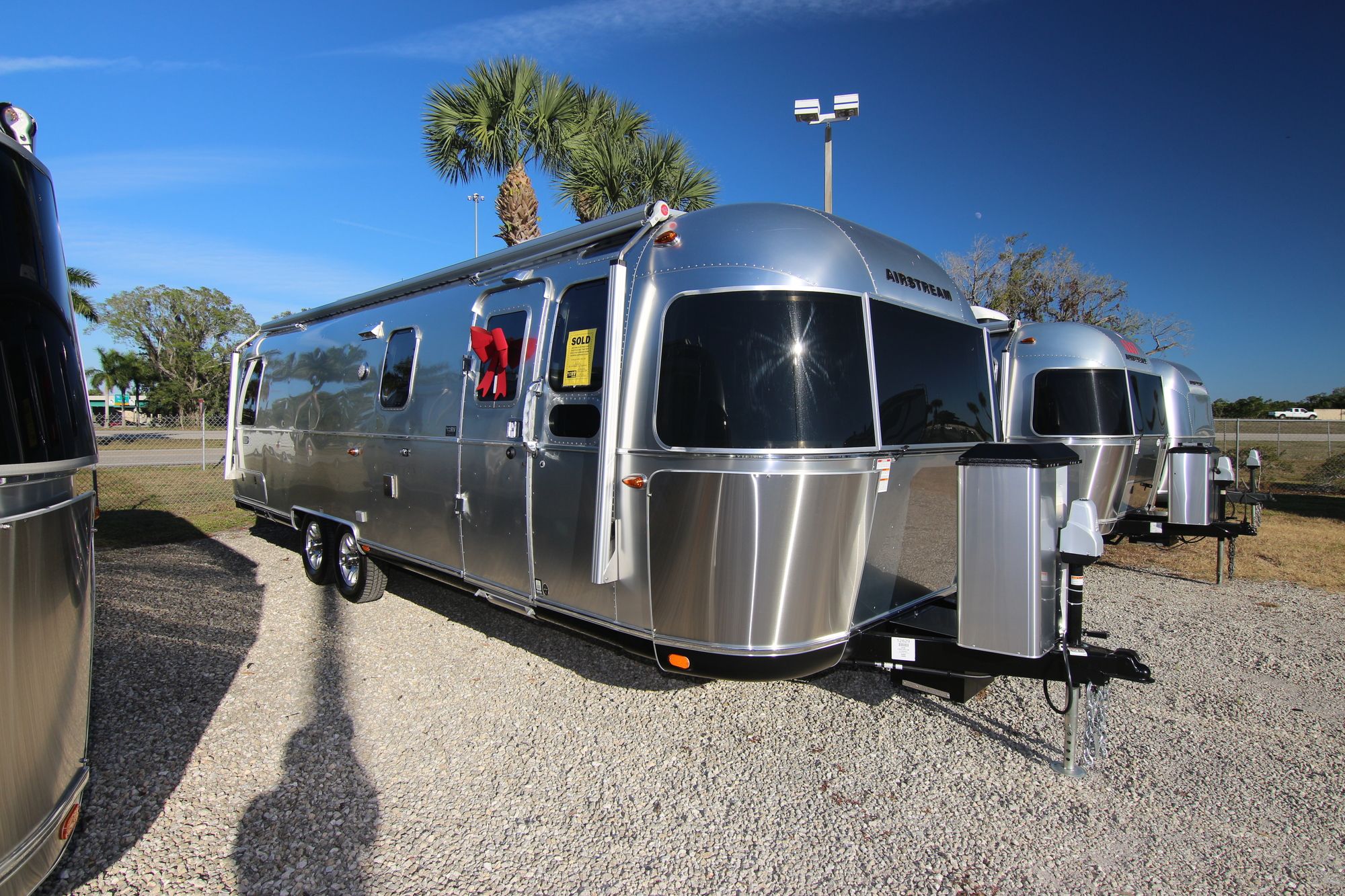 New 2020 Airstream Classic 30RB Travel Trailer  For Sale