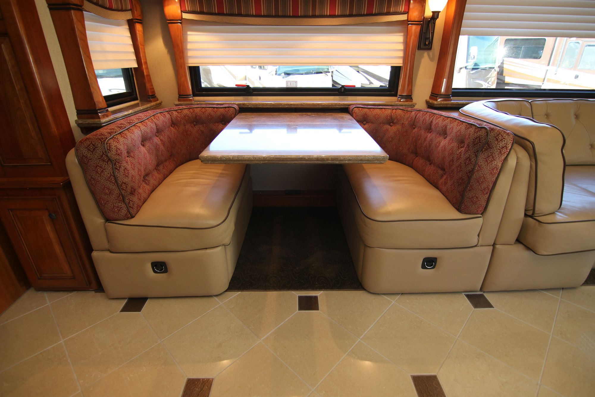 Used 2009 Country Coach Affinity 45 RUSSIAN RIVER Class A  For Sale