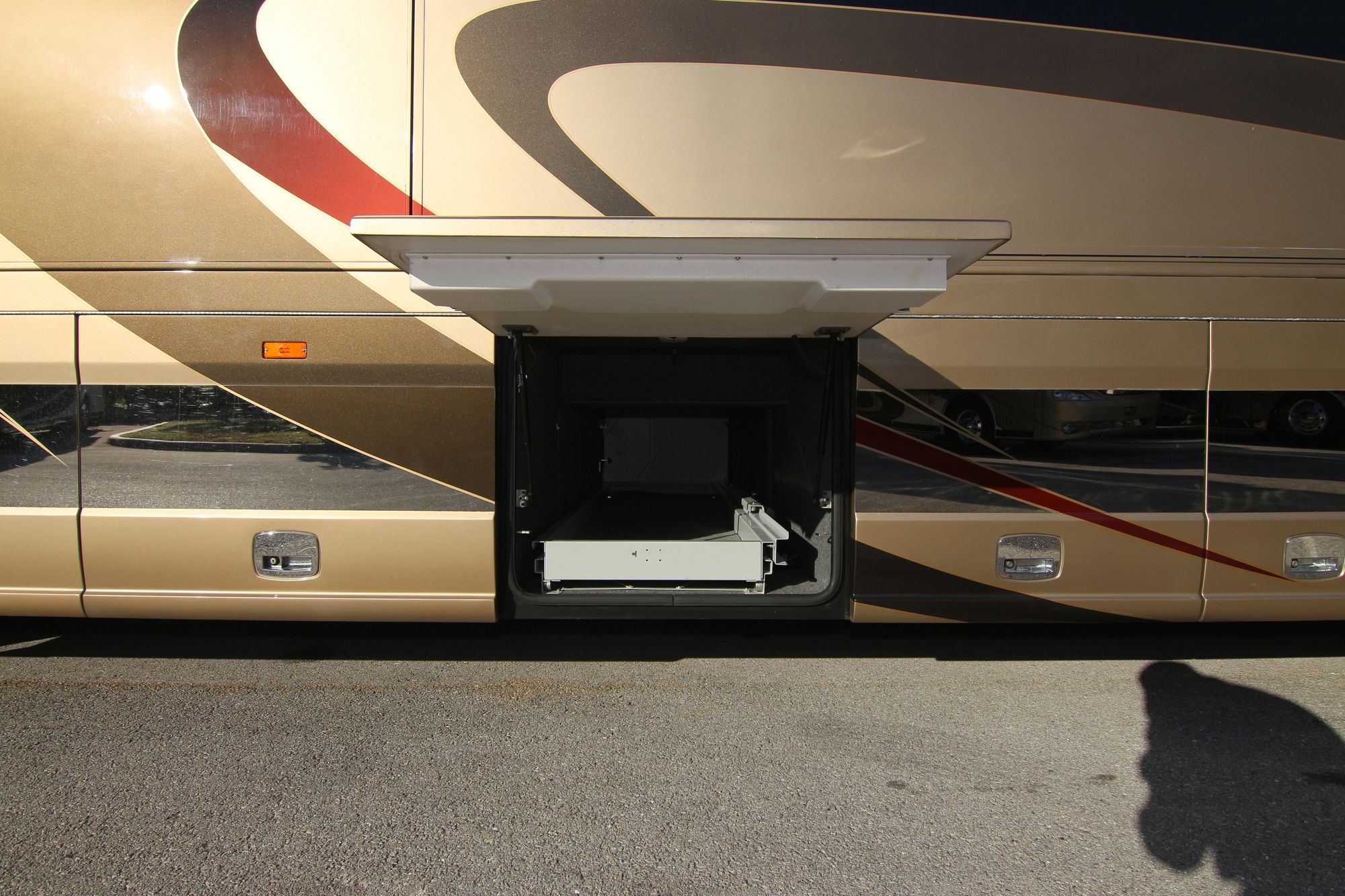 Used 2009 Country Coach Affinity 45 RUSSIAN RIVER Class A  For Sale
