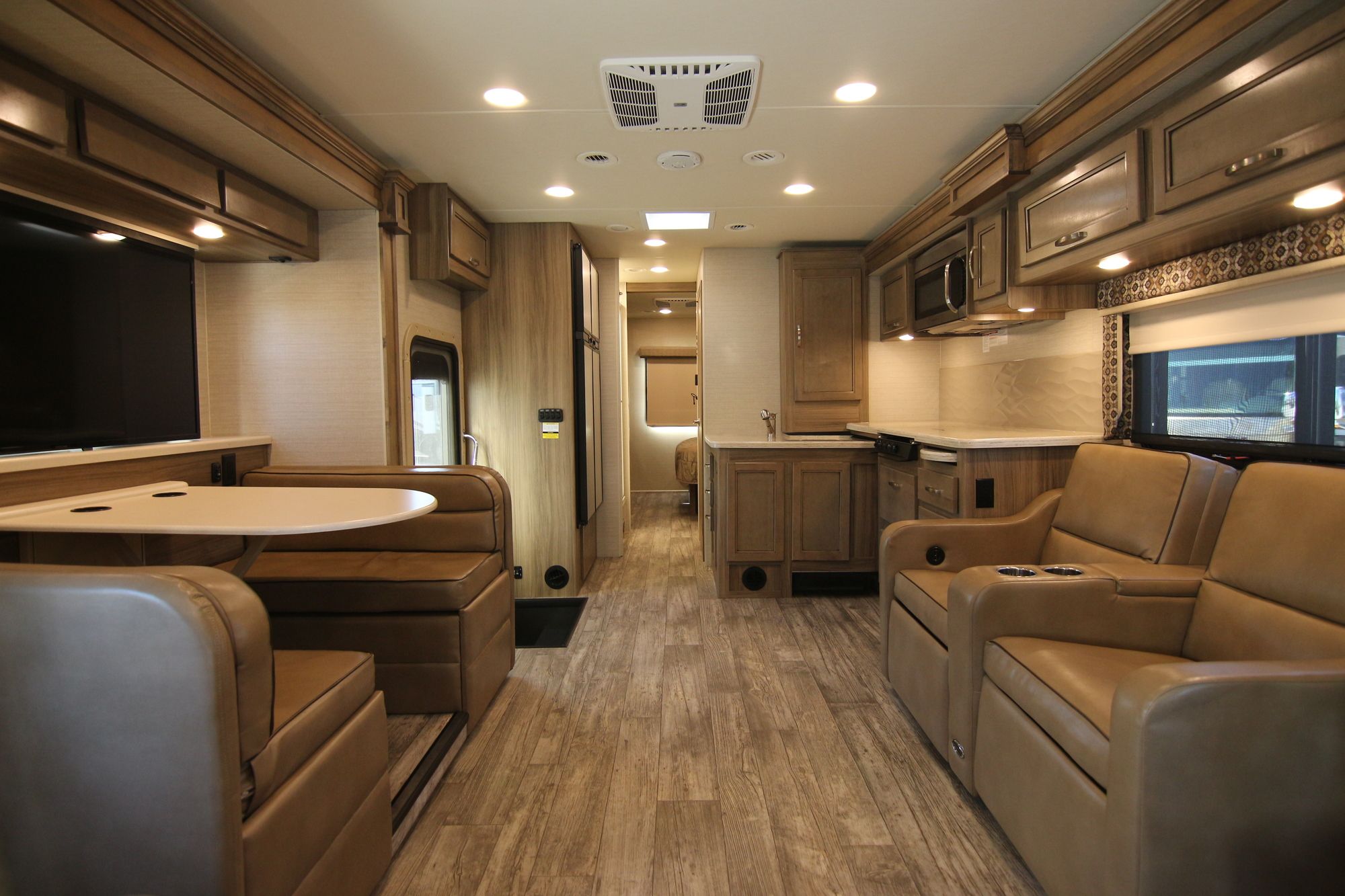 Used 2018 Jayco Precept 31UL Class A  For Sale