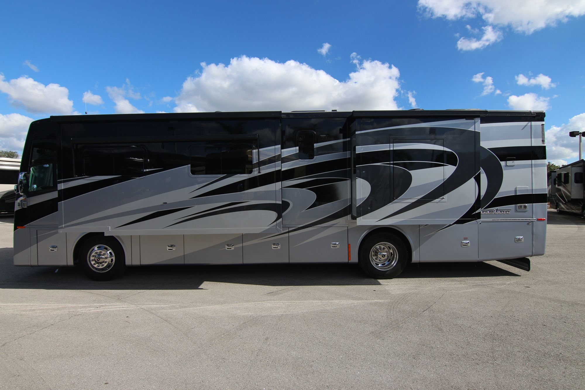 New 2020 Tiffin Motor Homes Phaeton 37BH Class A  For Sale