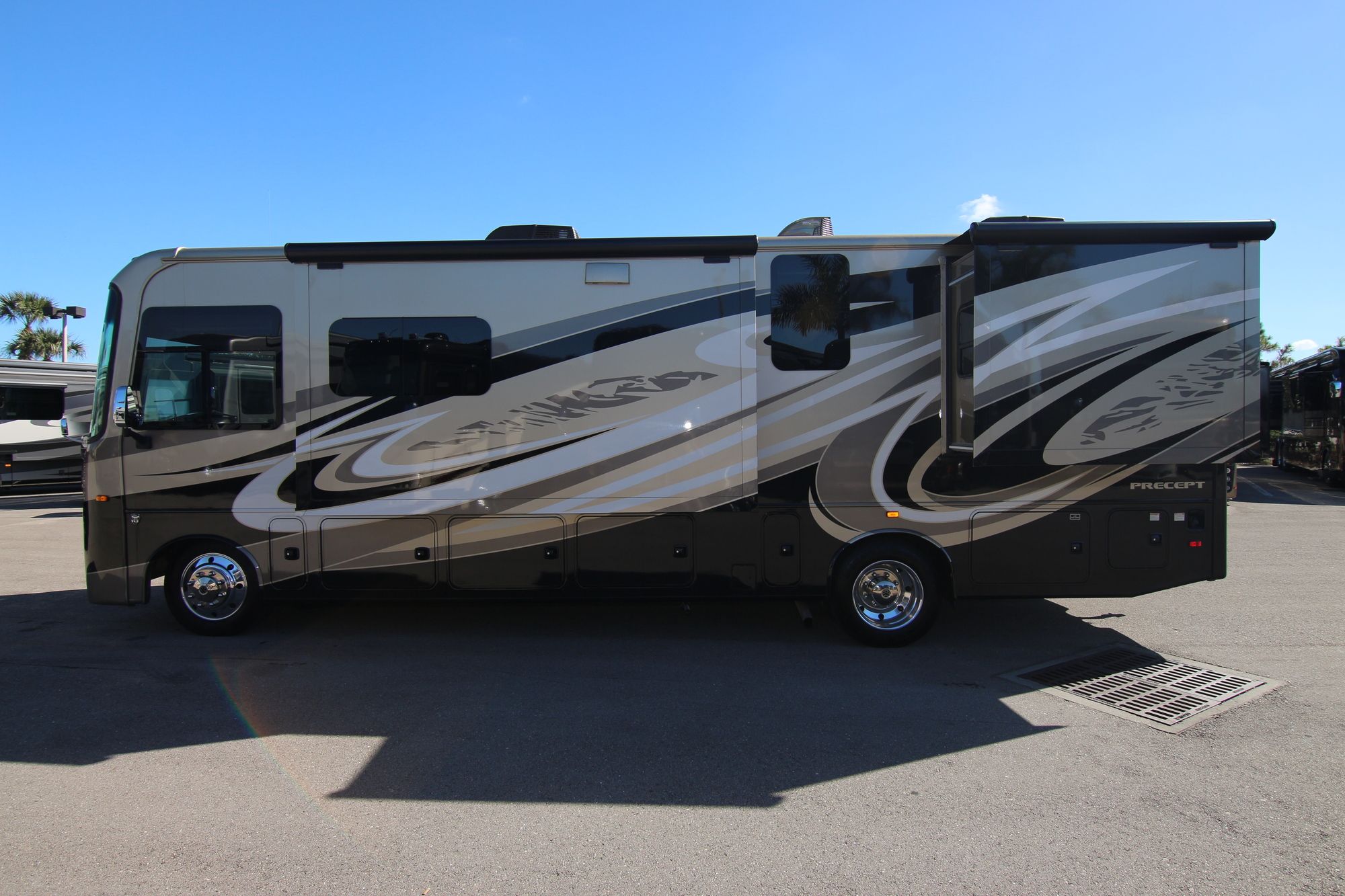 Used 2018 Jayco Precept 31UL Class A  For Sale