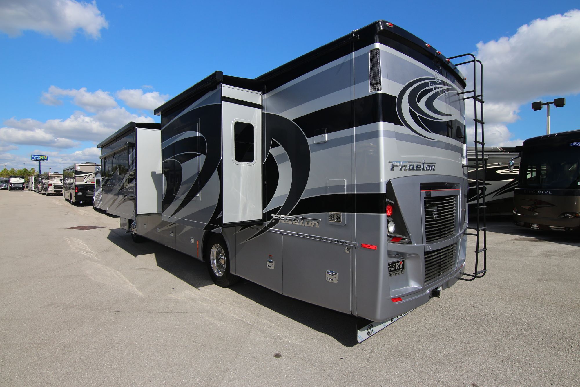 New 2020 Tiffin Motor Homes Phaeton 37BH Class A  For Sale