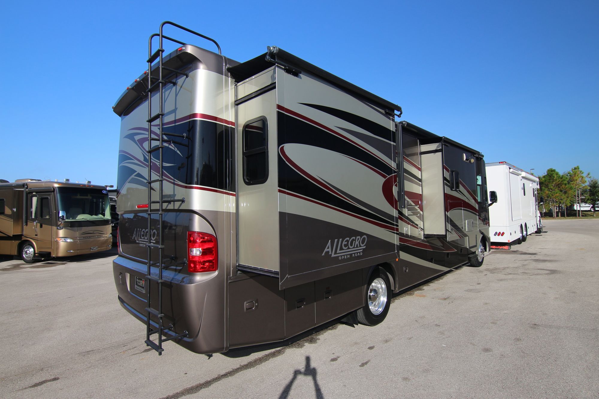 Used 2014 Tiffin Motor Homes Allegro 34TGA Class A  For Sale