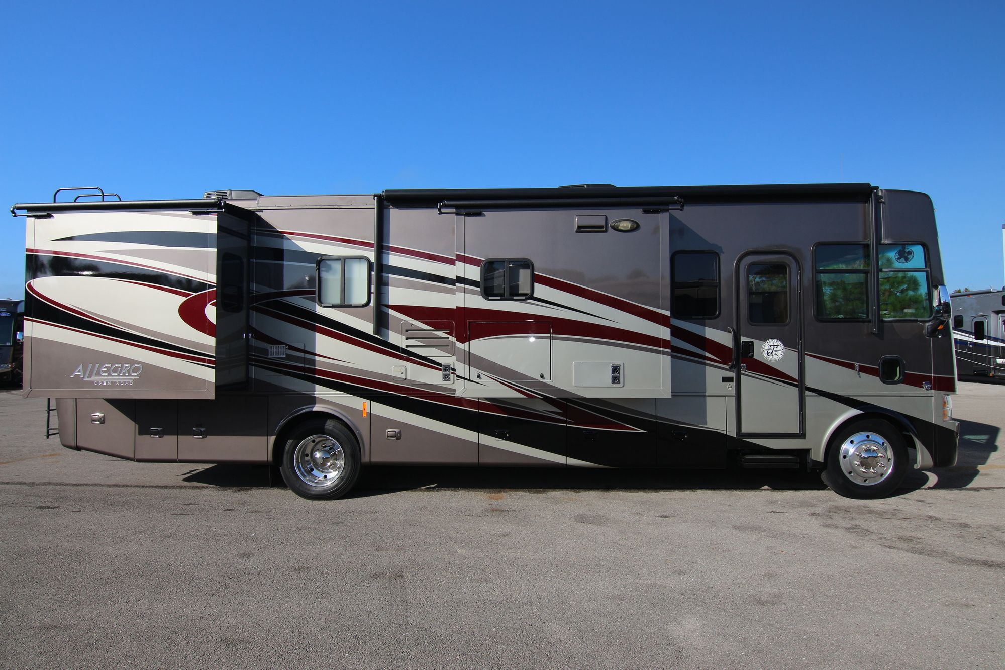 Used 2014 Tiffin Motor Homes Allegro 34TGA Class A  For Sale