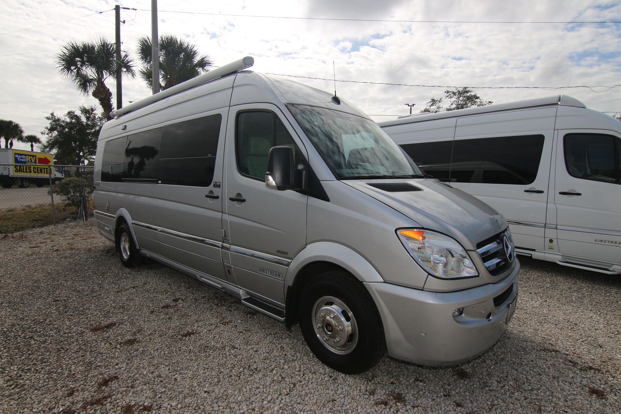 Used 2012 Airstream Interstate EXT LOUNGE Class B  For Sale