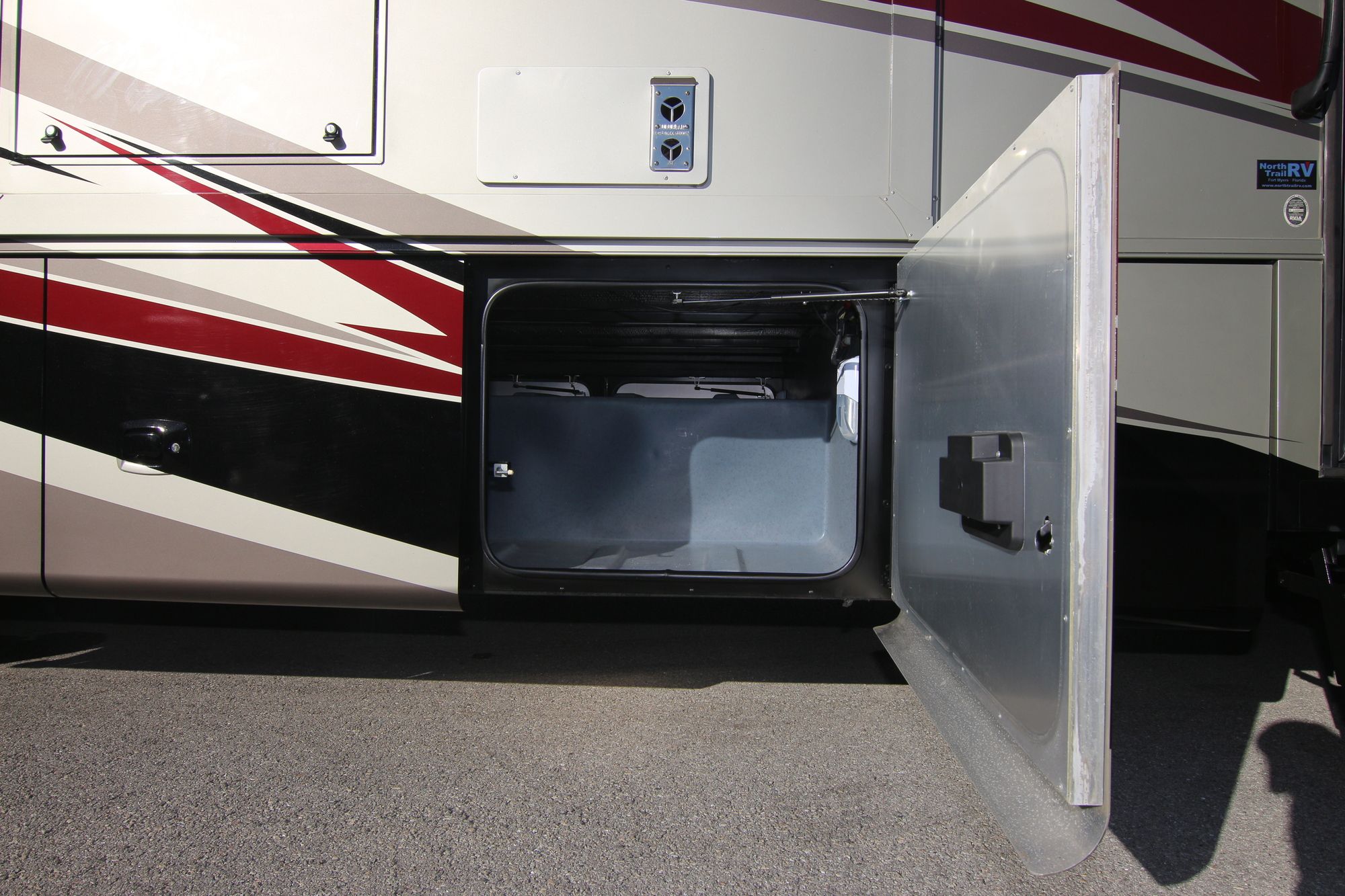 Used 2014 Tiffin Motor Homes Allegro 34TGA Class A  For Sale