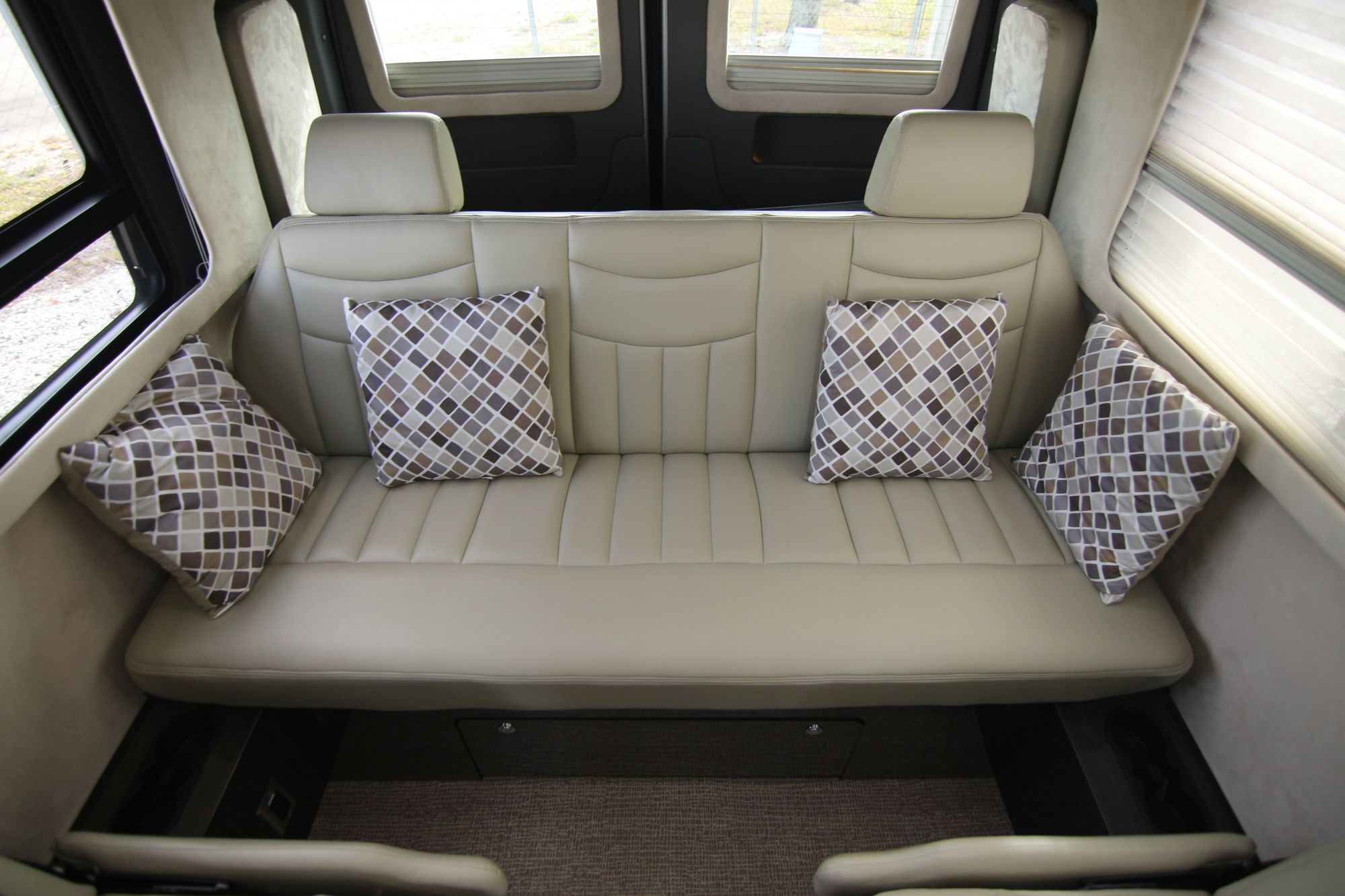 Used 2012 Airstream Interstate EXT LOUNGE Class B  For Sale