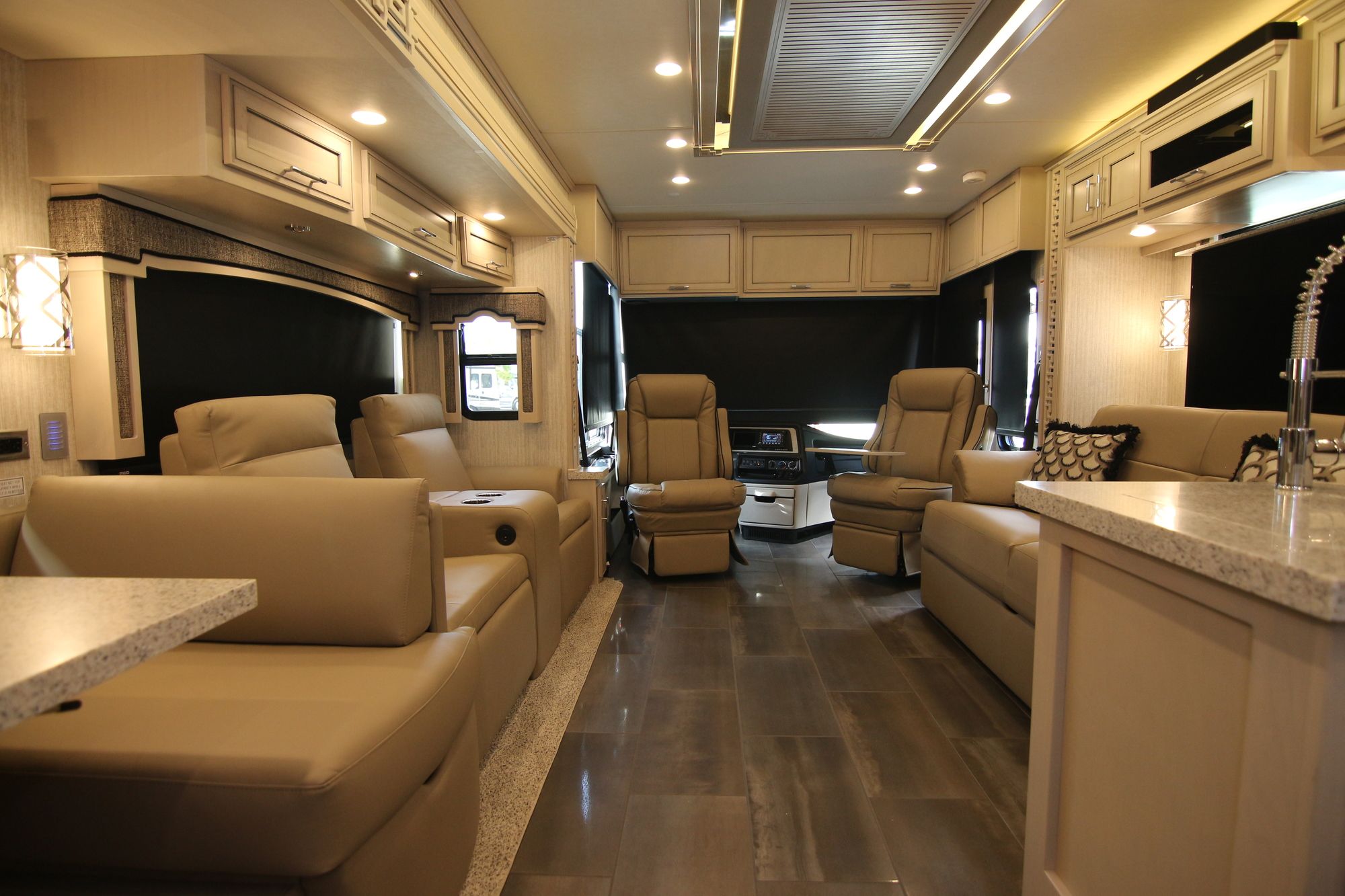 New 2020 Newmar Ventana 3717 Class A  For Sale