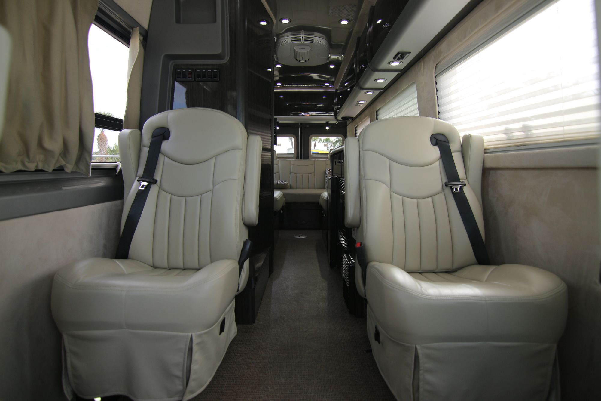 Used 2012 Airstream Interstate EXT LOUNGE Class B  For Sale