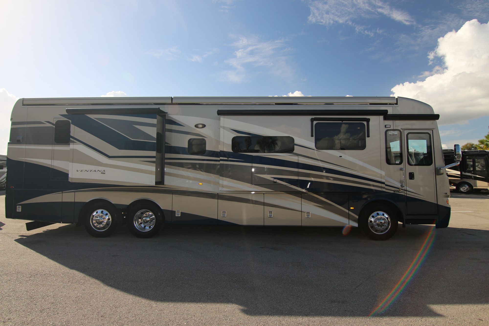 New 2020 Newmar Ventana 4037 Class A  For Sale