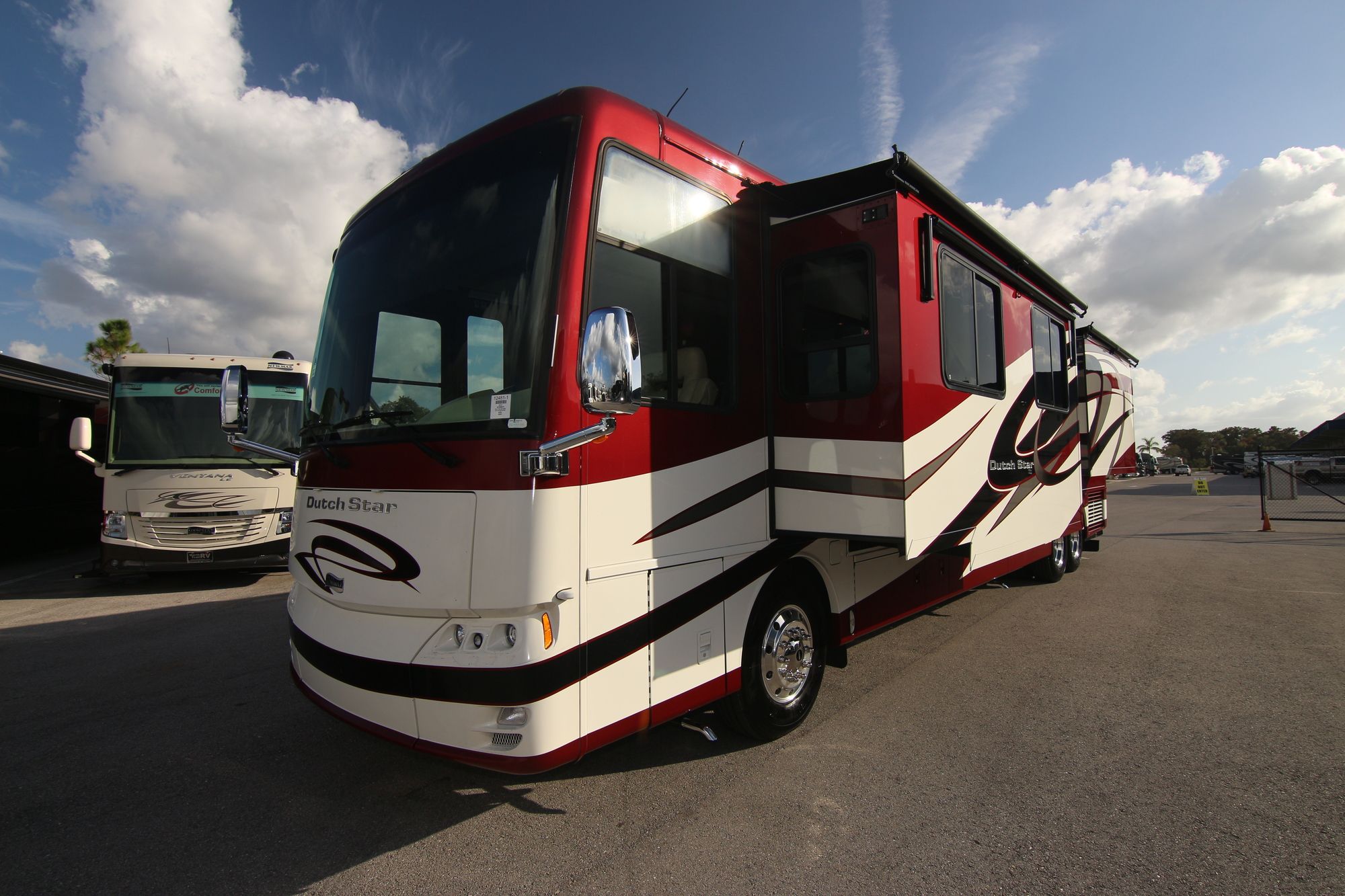 Used 2012 Newmar Dutch Star 4353 Class A  For Sale