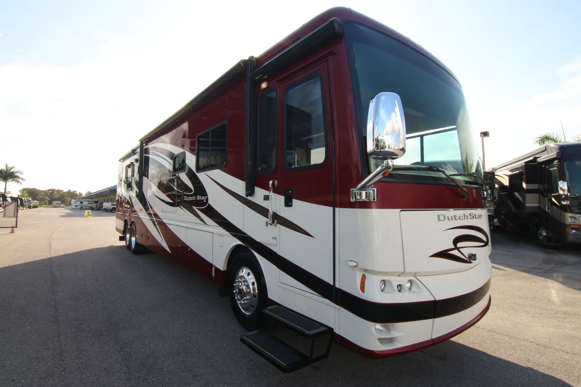 Used 2012 Newmar Dutch Star 4353 Class A  For Sale