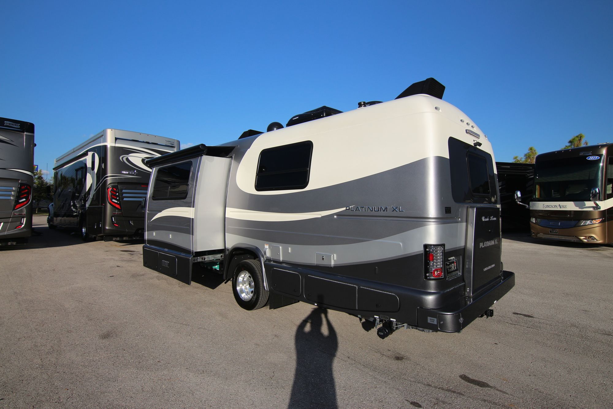 Used 2020 Coach House Platinum 261XL Class B  For Sale