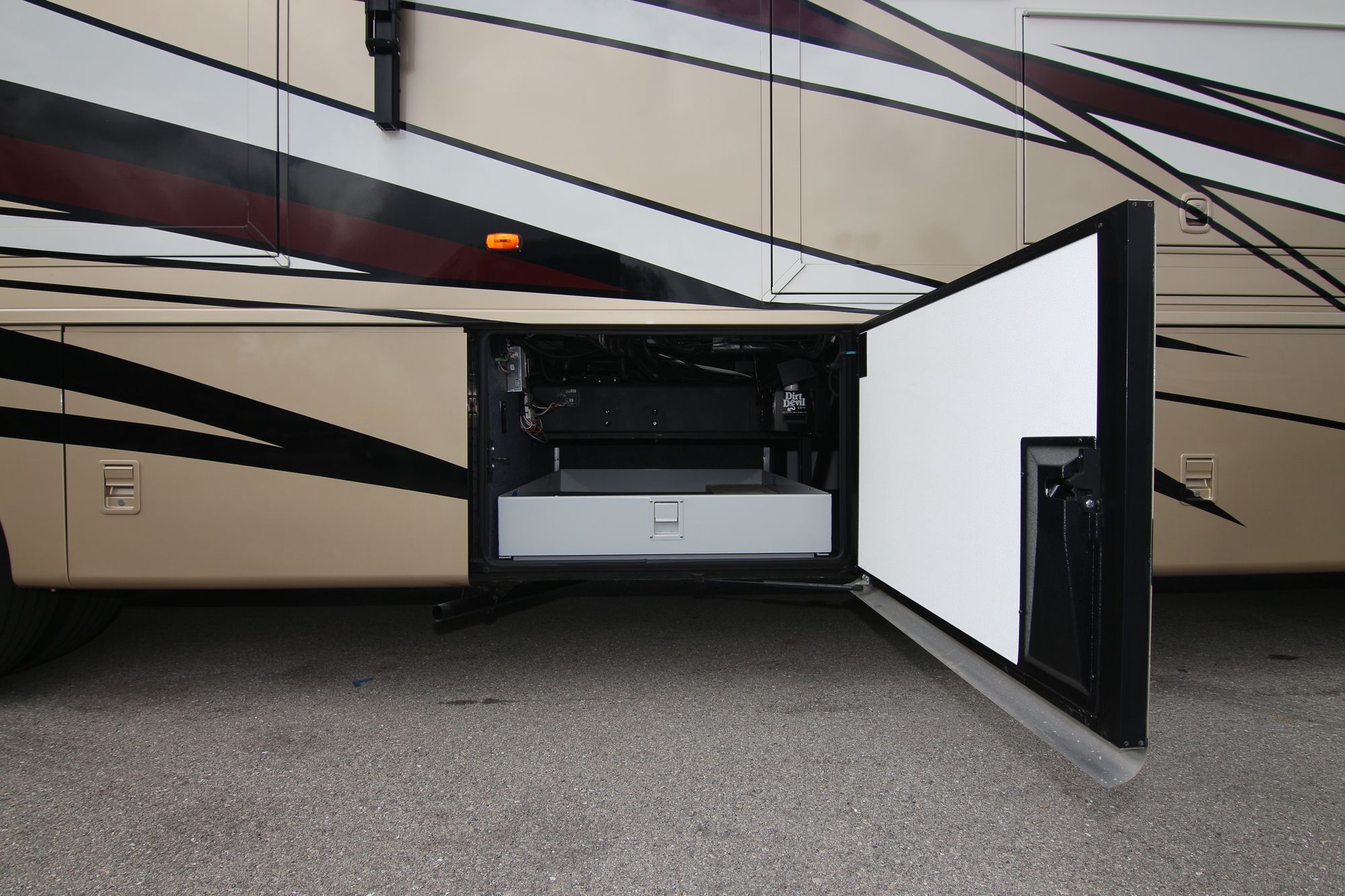 Used 2017 Newmar Ventana 4369 Class A  For Sale