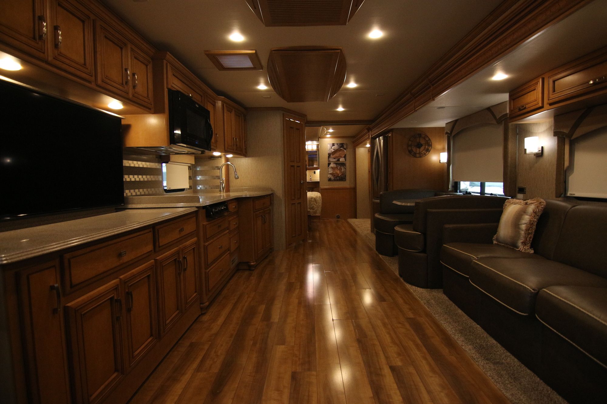 Used 2016 Newmar Ventana Le 3709 Class A  For Sale