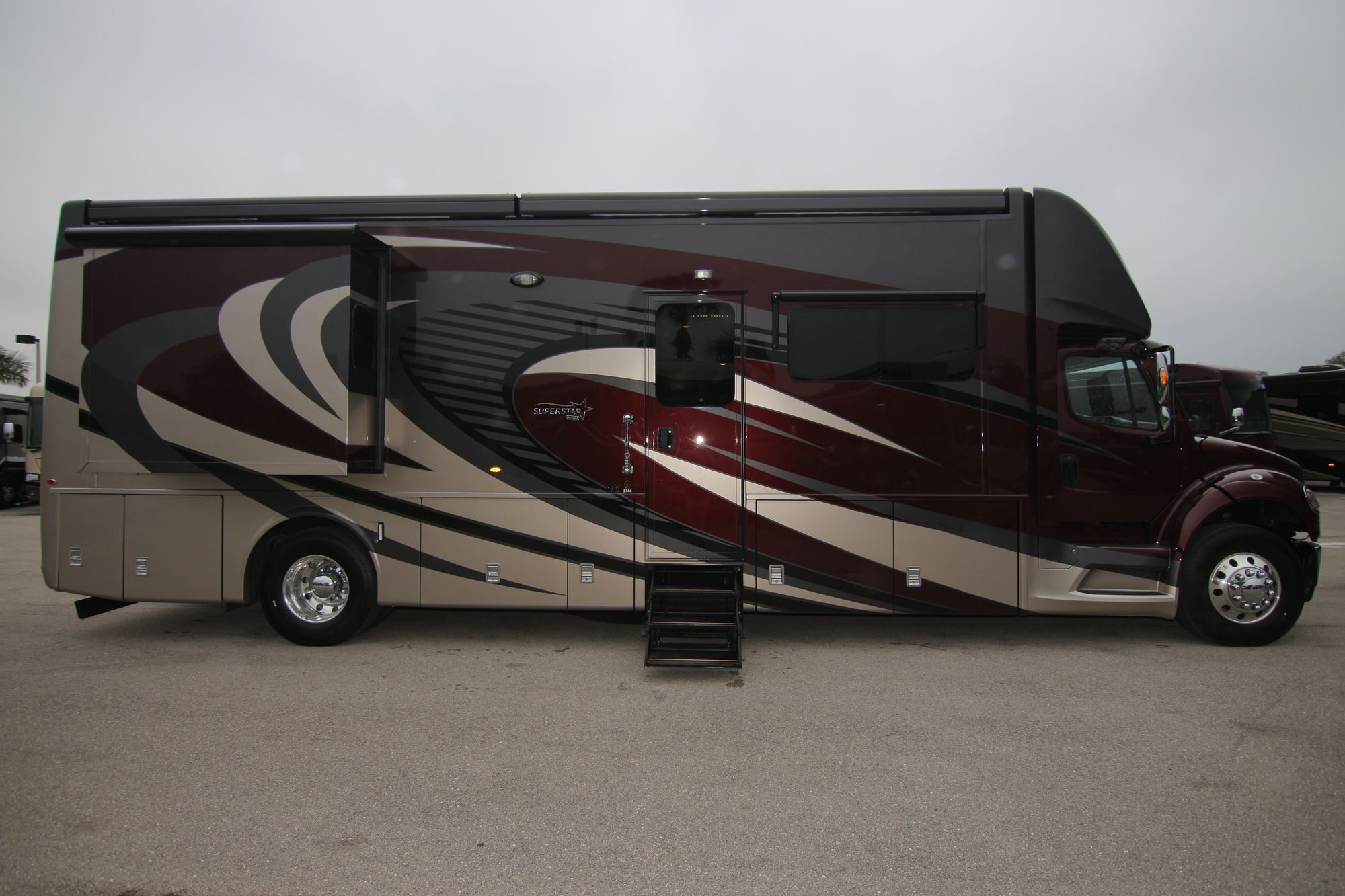 New 2020 Newmar Super Star 3746 Super C  For Sale