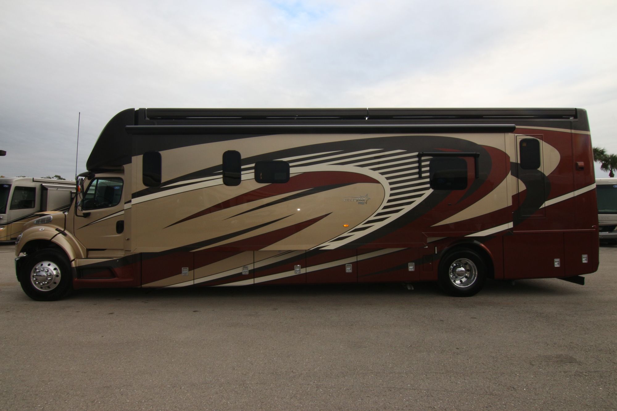 New 2020 Newmar Super Star 4051 Super C  For Sale