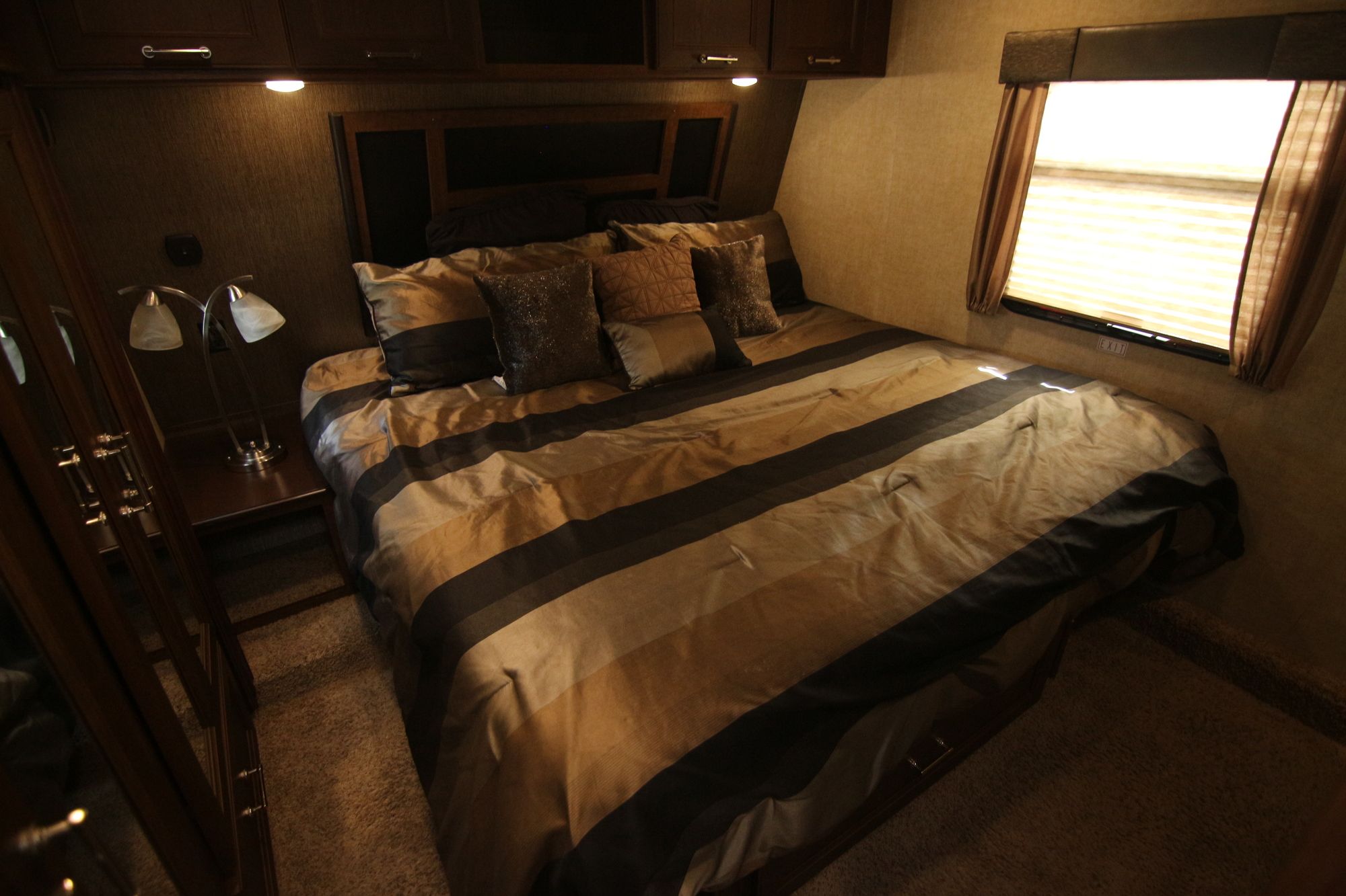 Used 2015 Keystone Fuzion 422 Fifth Wheel  For Sale