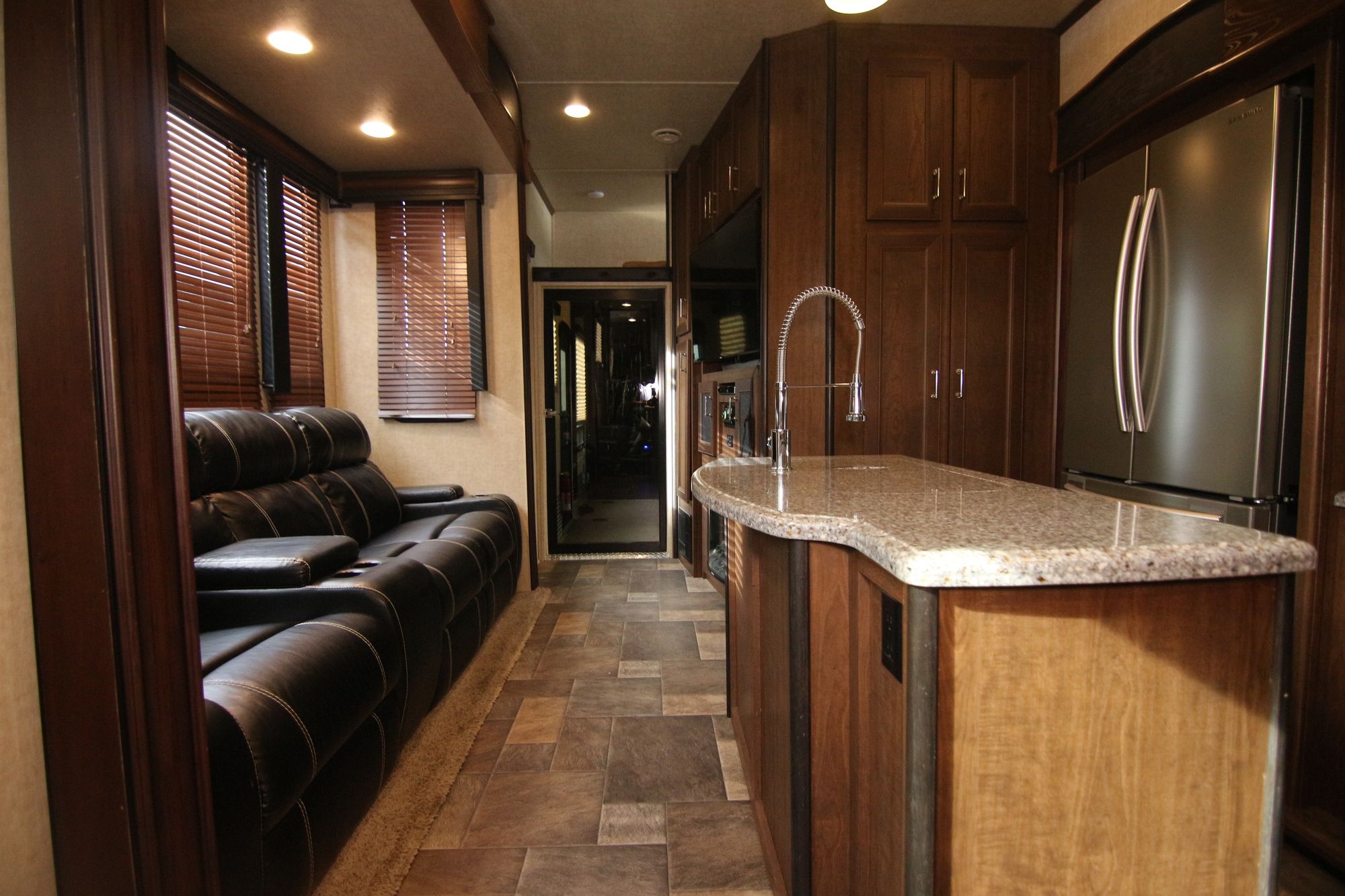 Used 2015 Keystone Fuzion 422 Fifth Wheel  For Sale