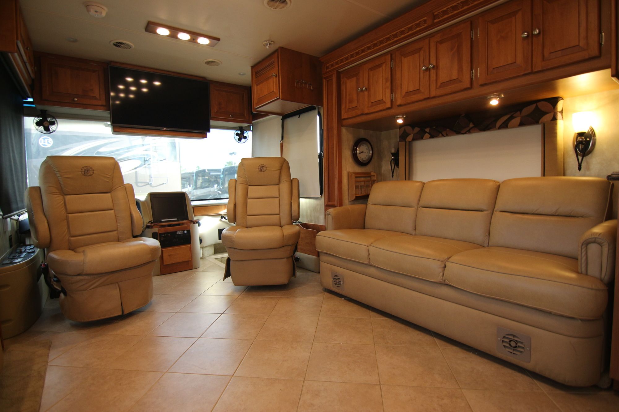 Used 2008 Tiffin Motor Homes Phaeton 40QSH Class A  For Sale