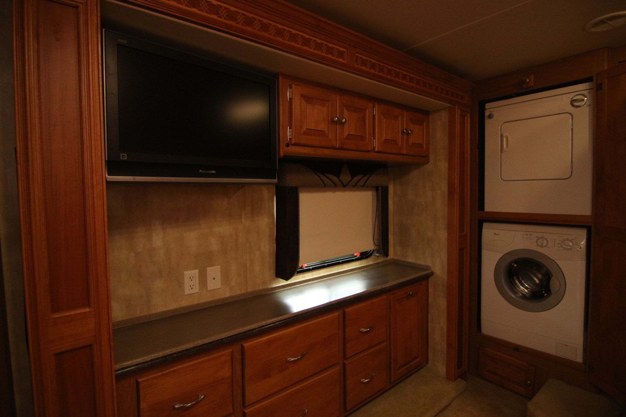 Used 2008 Tiffin Motor Homes Phaeton 40QSH Class A  For Sale