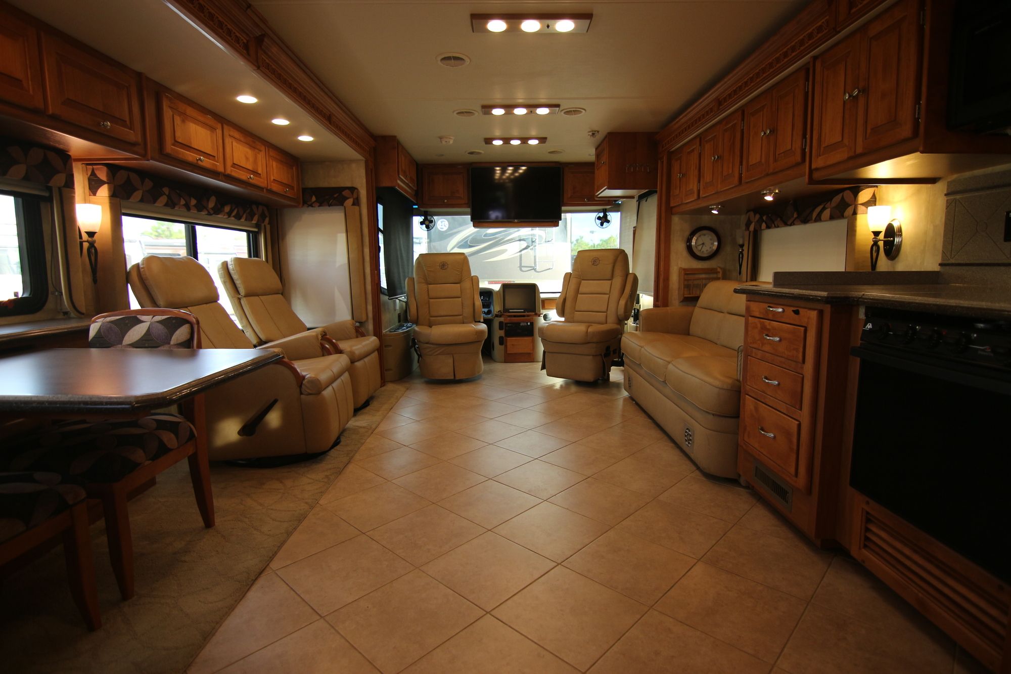 Used 2008 Tiffin Motor Homes Phaeton 40QSH Class A  For Sale