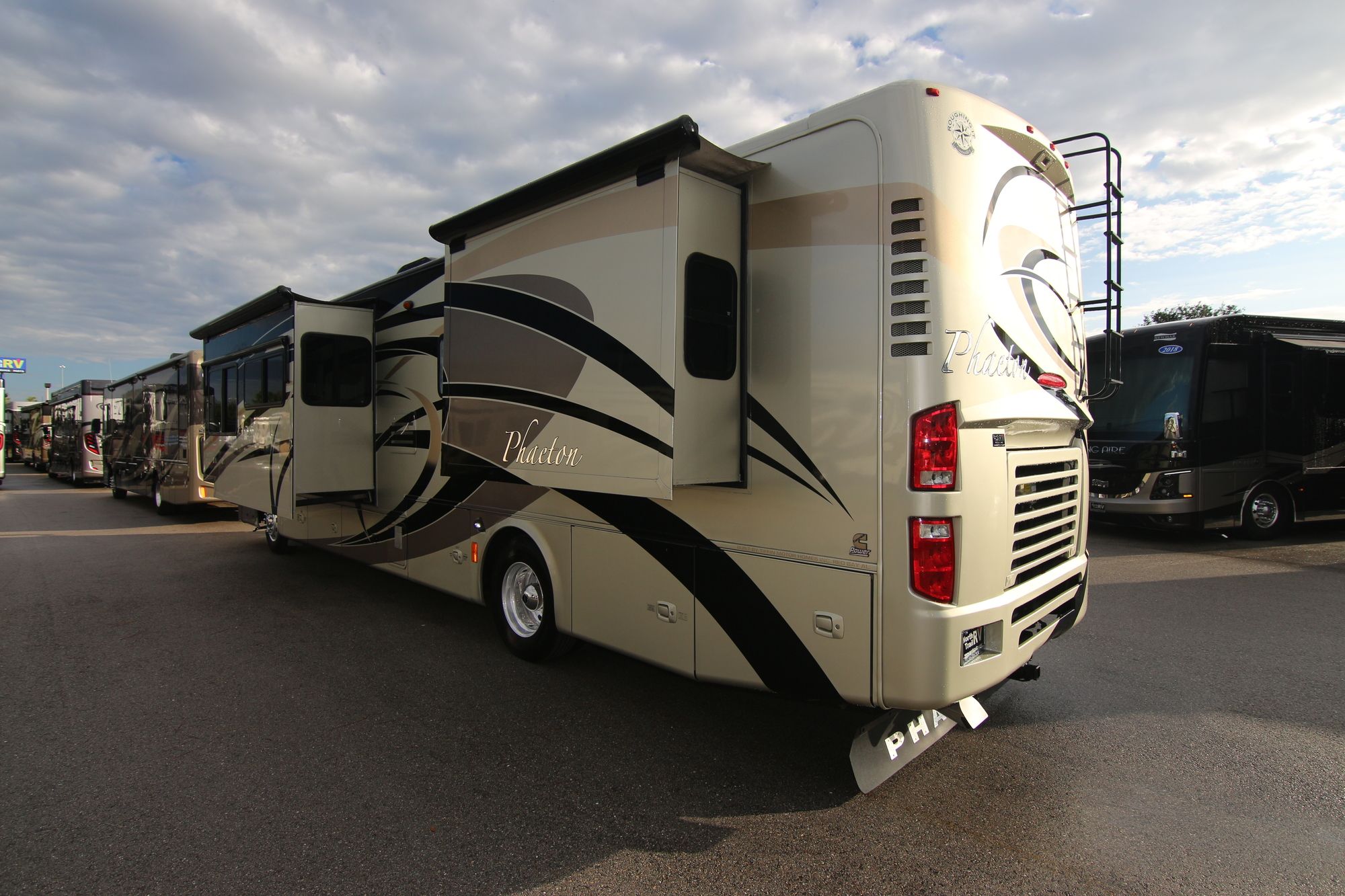 Used 2008 Tiffin Motor Homes Phaeton 40QSH Class A  For Sale