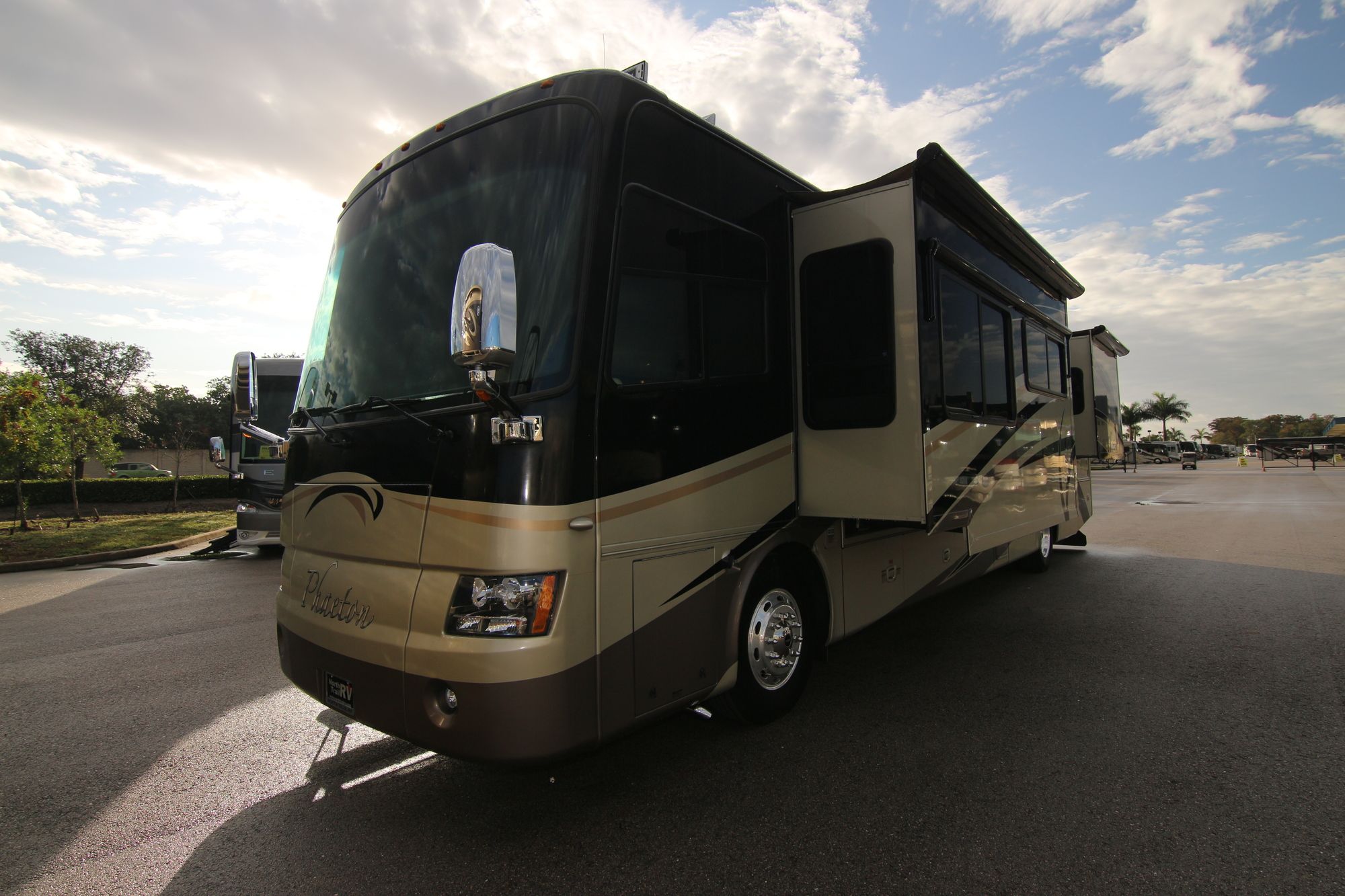 Used 2008 Tiffin Motor Homes Phaeton 40QSH Class A  For Sale