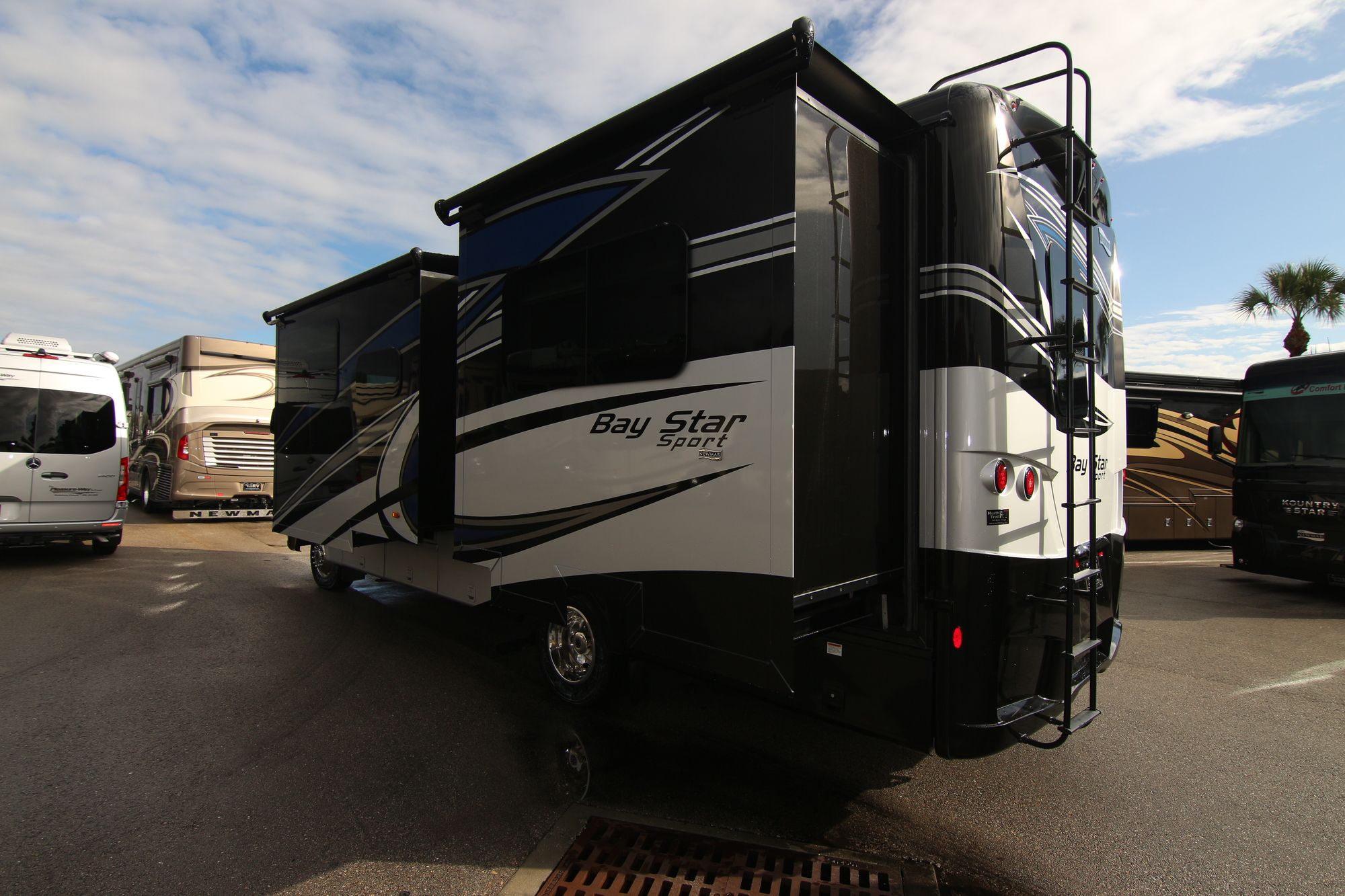 New 2020 Newmar Bay Star Sport 2813 Class A  For Sale