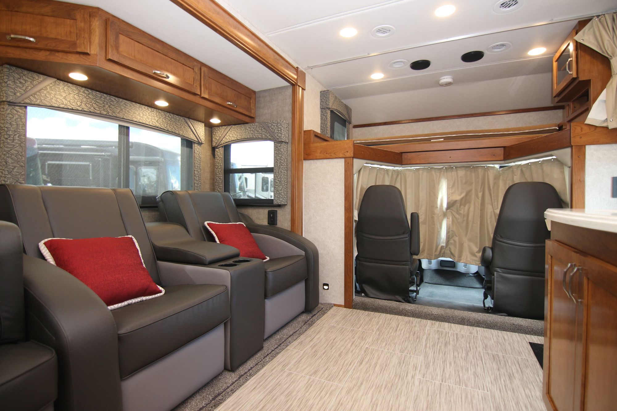 New 2020 Renegade Rv Valencia 38RB Super C  For Sale