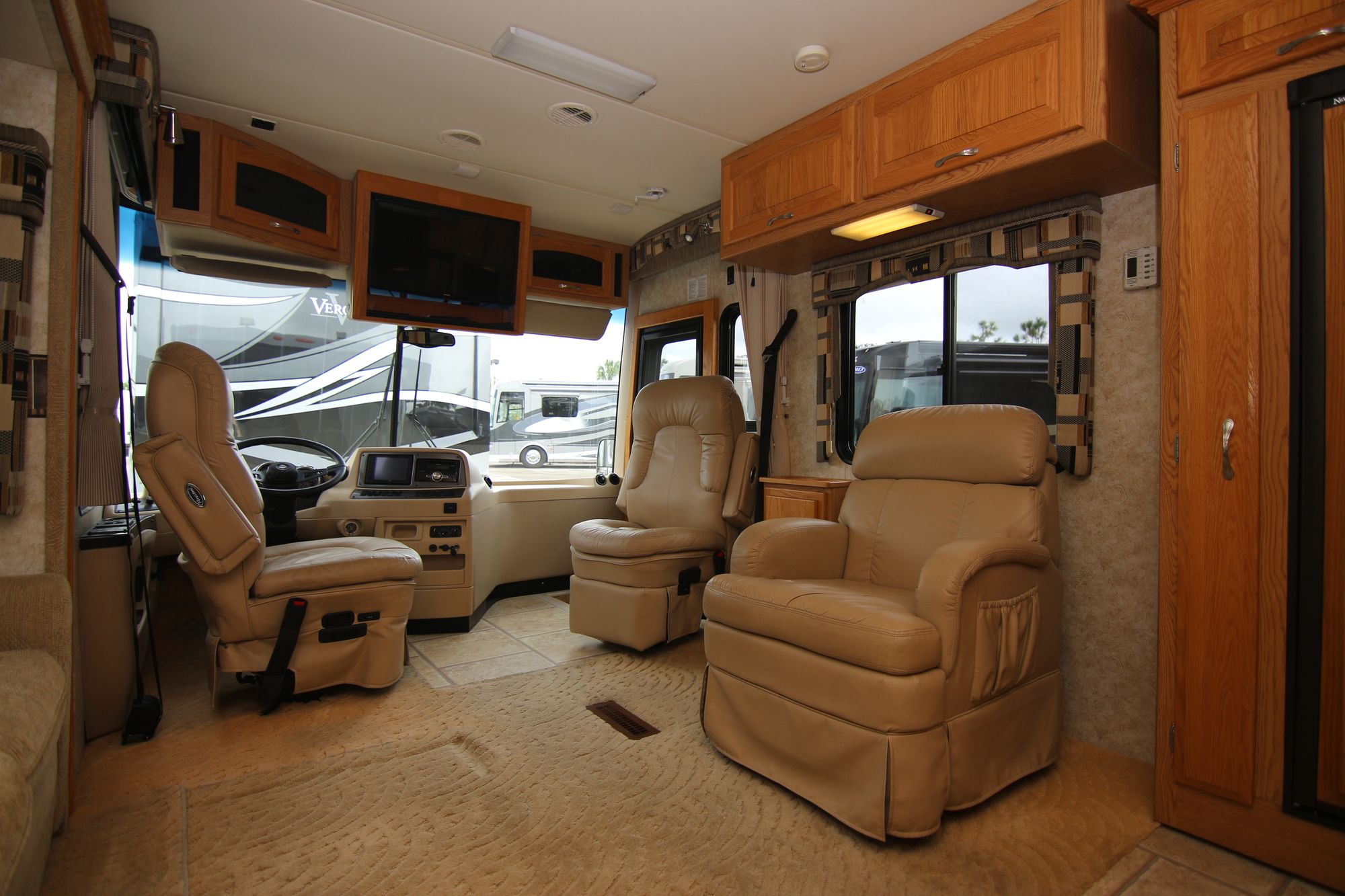 Used 2005 Newmar Kountry Star 3909 Class A  For Sale