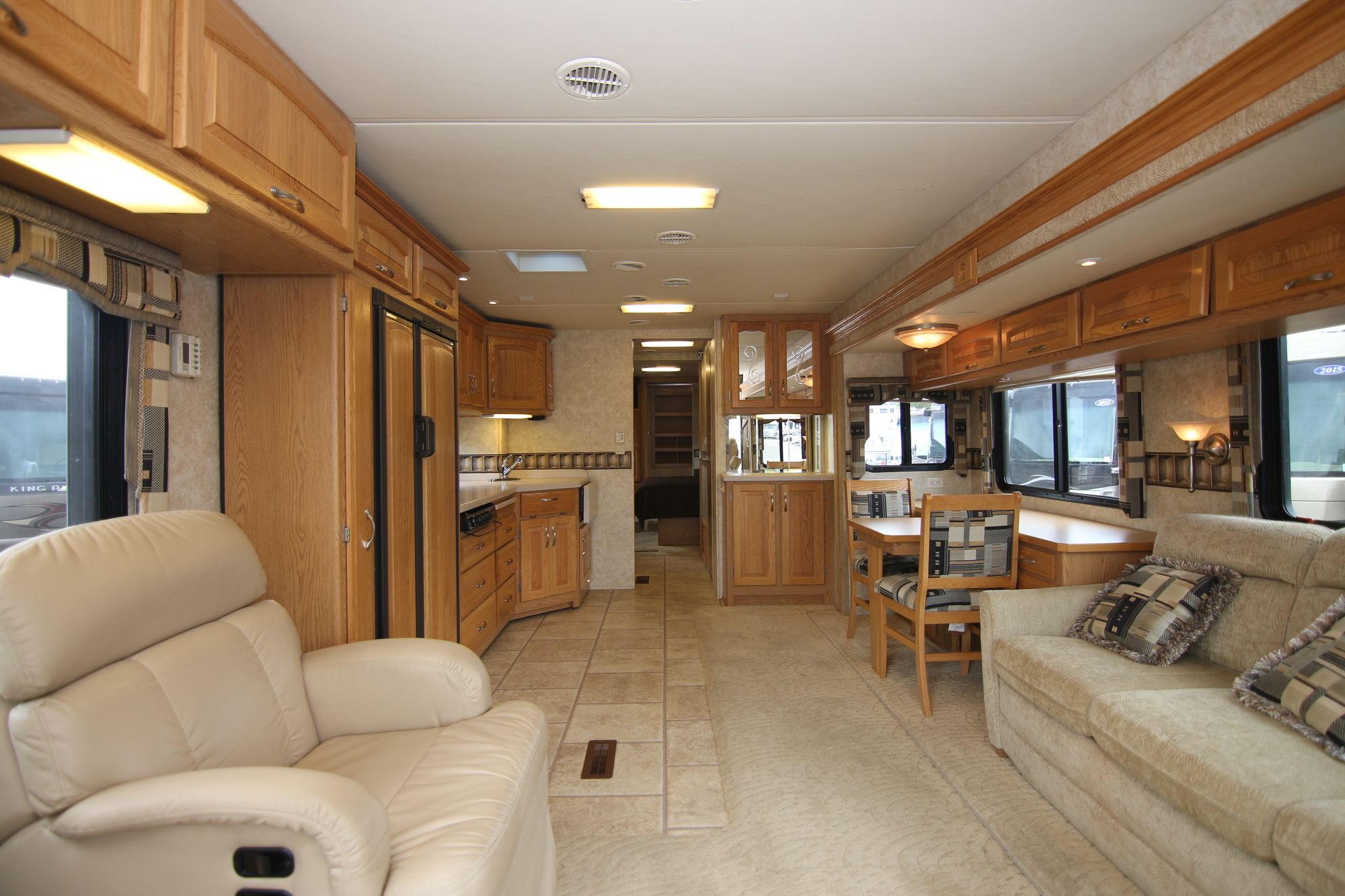 Used 2005 Newmar Kountry Star 3909 Class A  For Sale