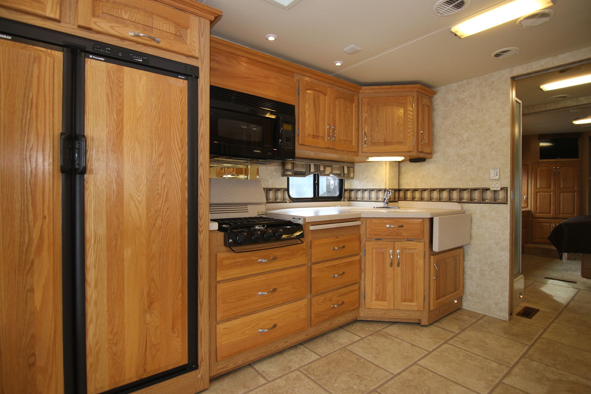 Used 2005 Newmar Kountry Star 3909 Class A  For Sale