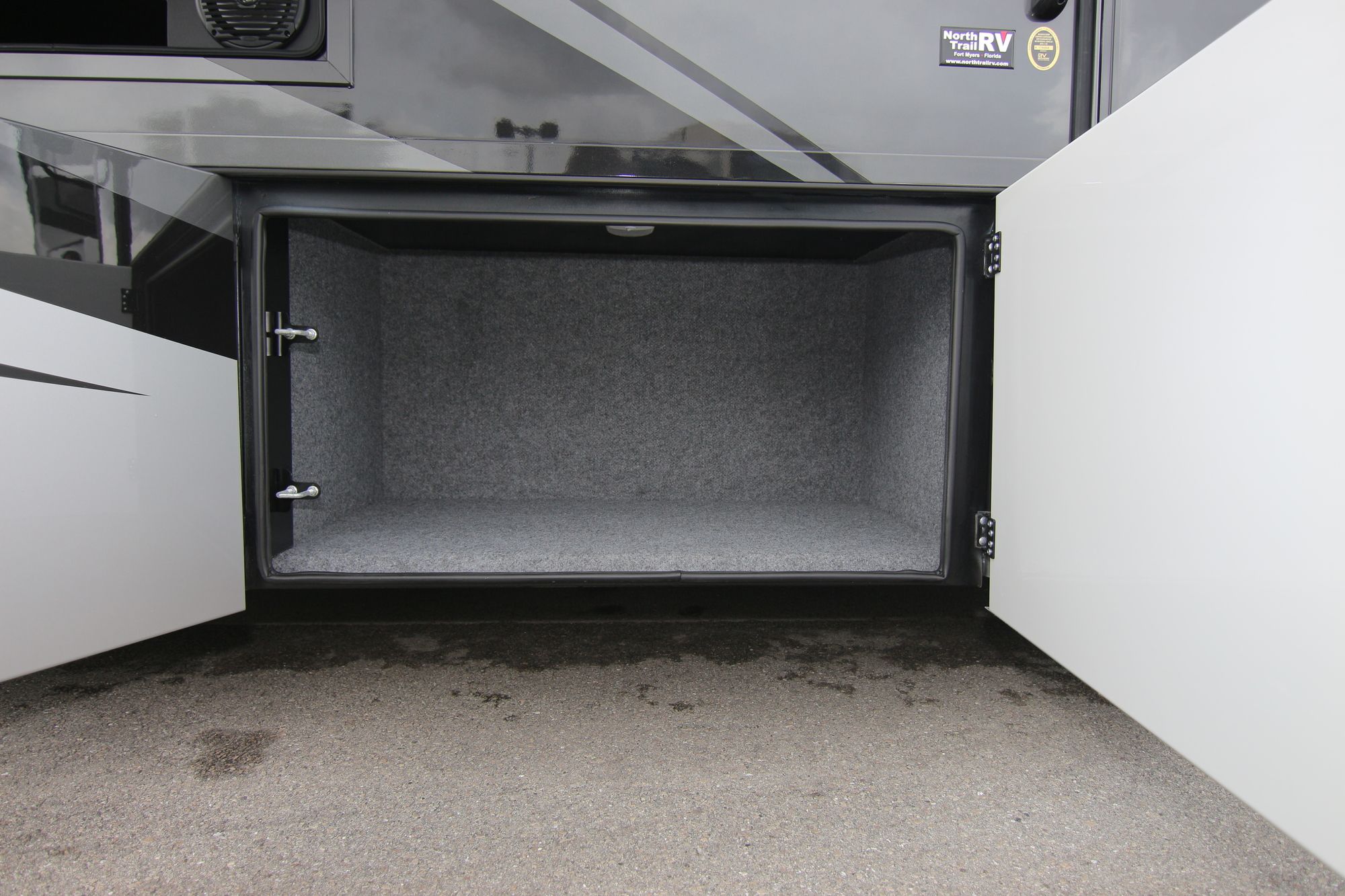 New 2020 Renegade Rv Verona 40VBH Super C  For Sale