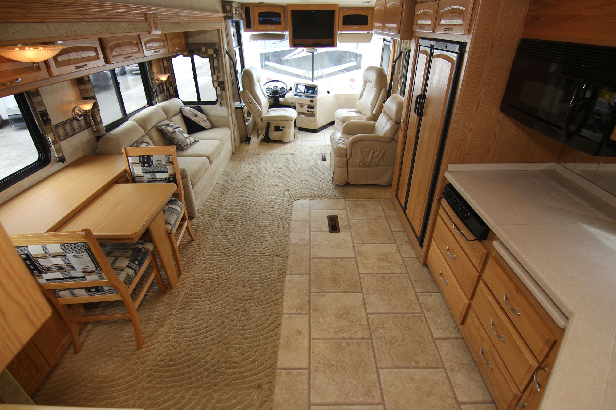 Used 2005 Newmar Kountry Star 3909 Class A  For Sale