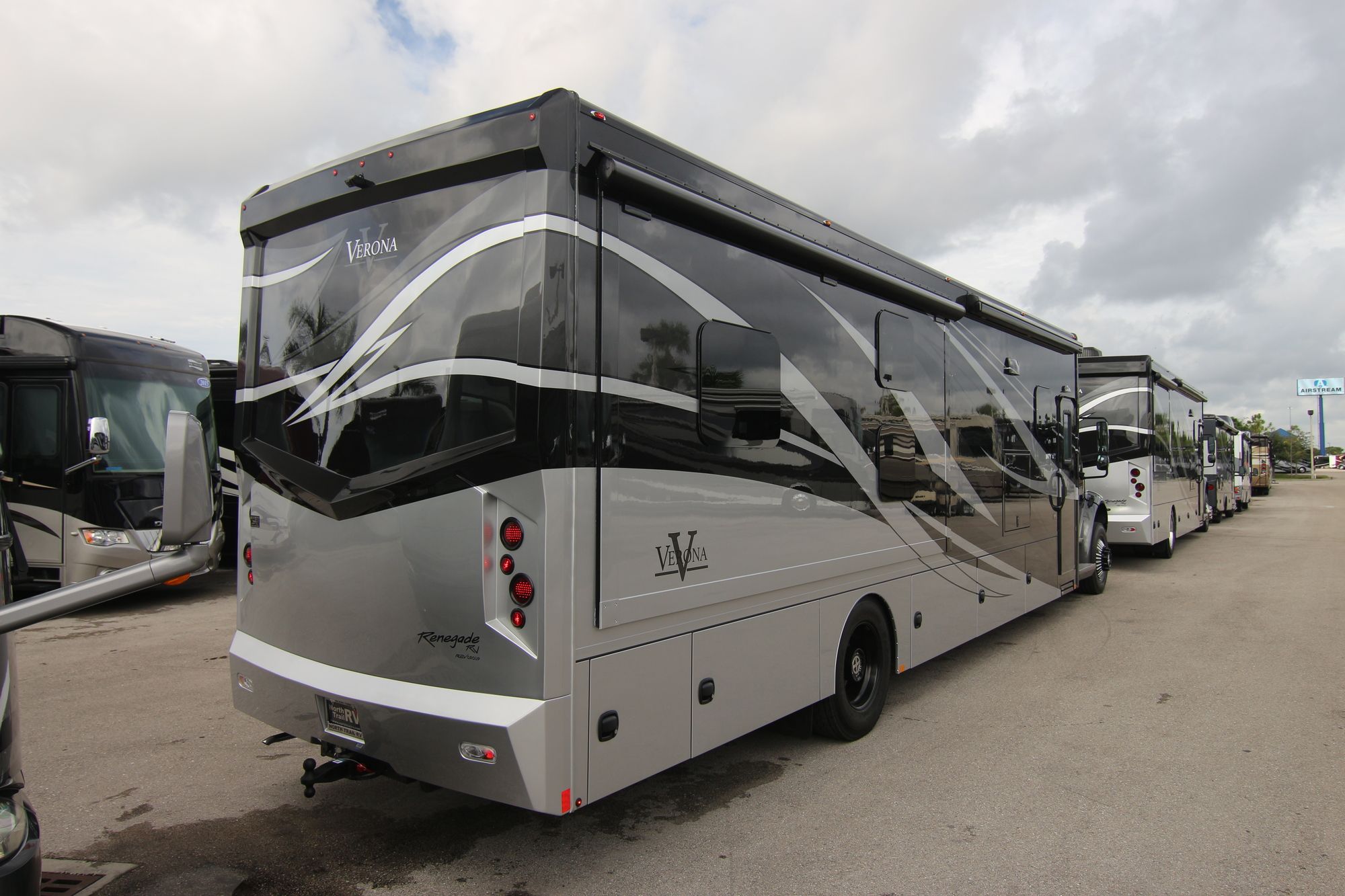 New 2020 Renegade Rv Verona 40VBH Super C  For Sale