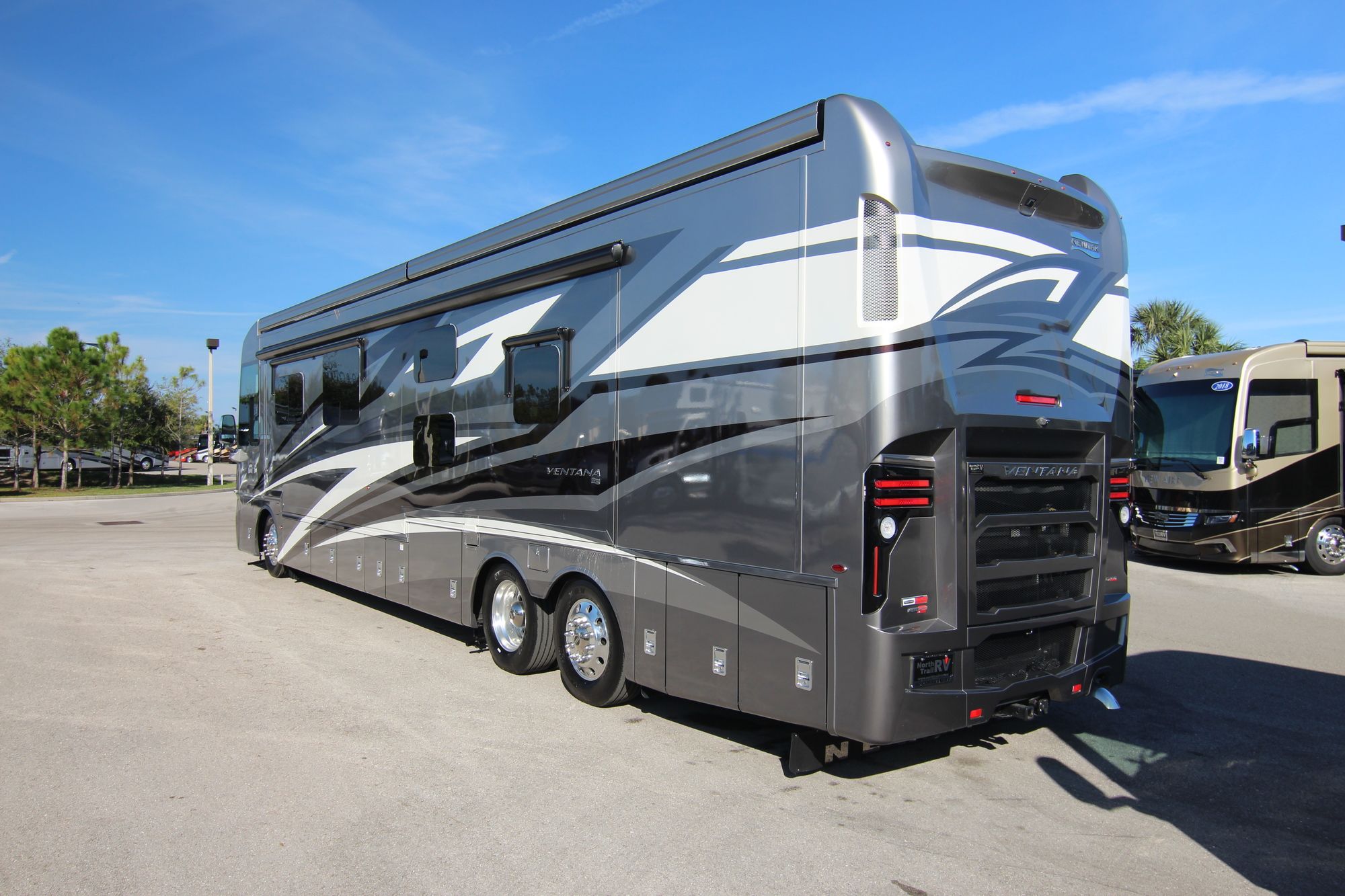 New 2020 Newmar Ventana 4326 Class A  For Sale