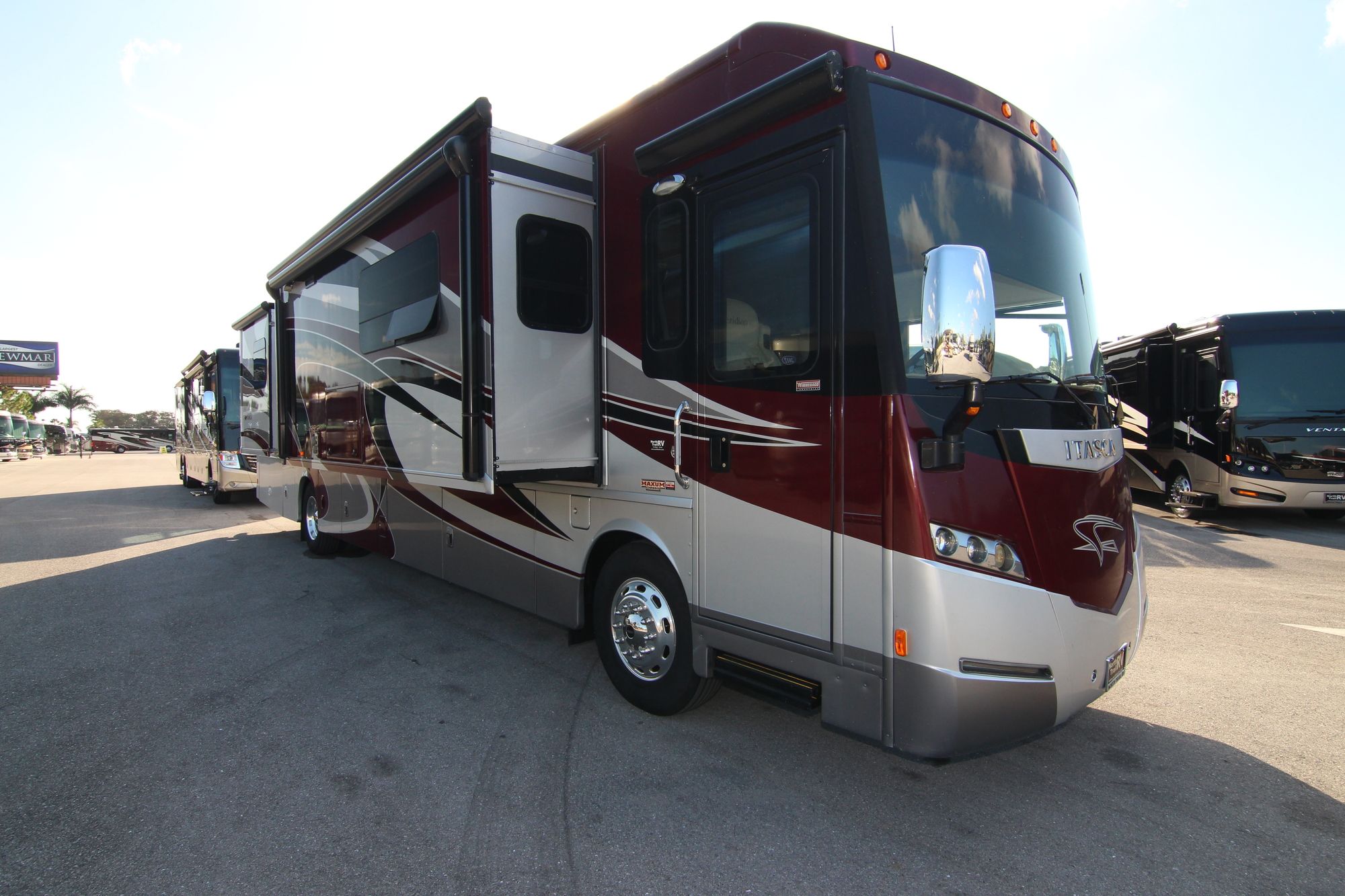 Used 2014 Itasca Meridian 40U Class A  For Sale