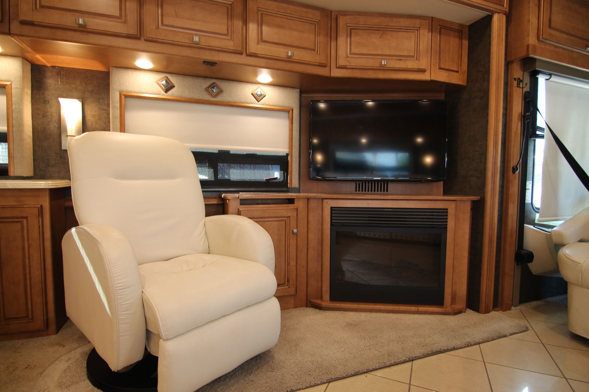 Used 2014 Itasca Meridian 40U Class A  For Sale