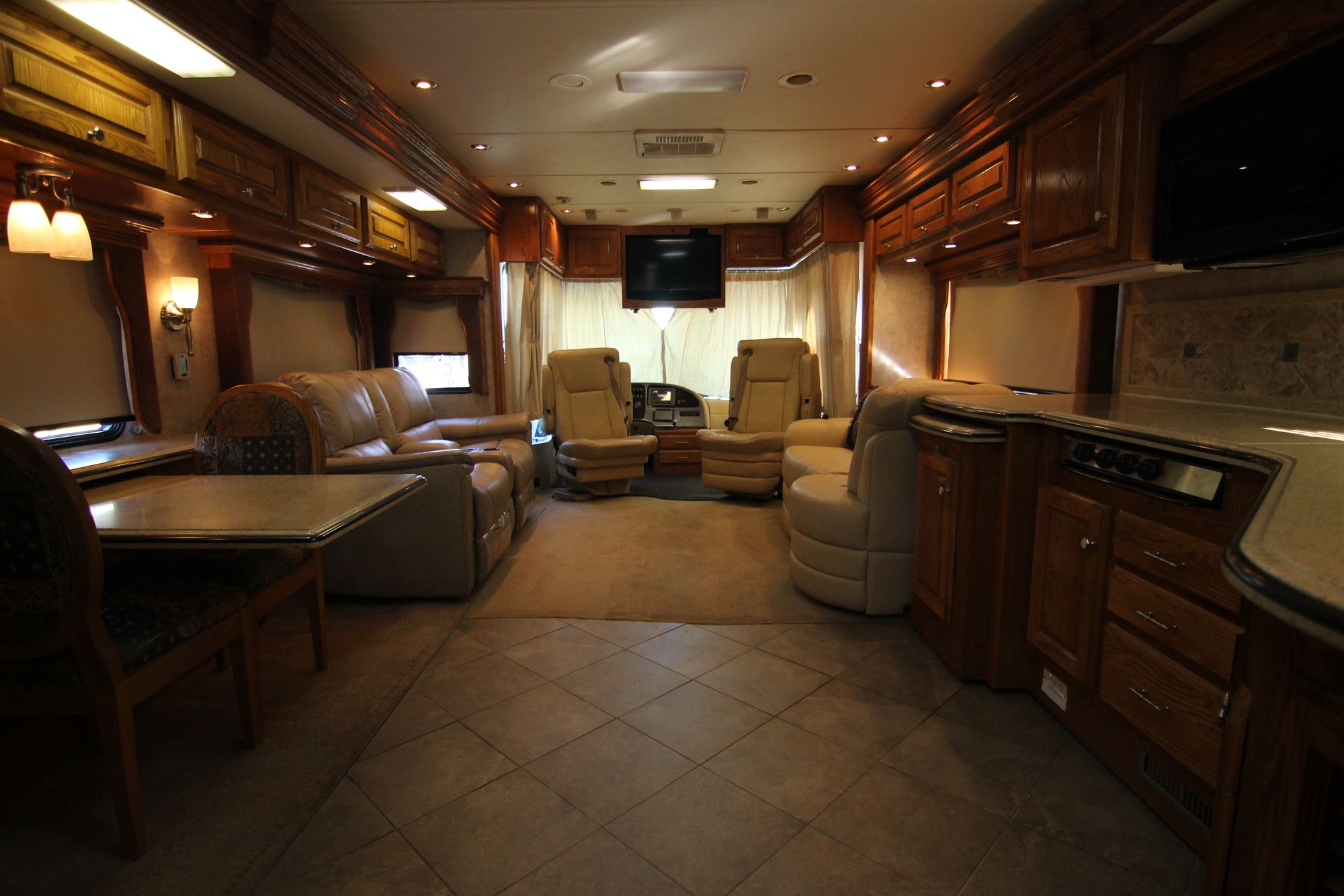 Used 2007 Monaco Camelot 40PDQ Class A  For Sale