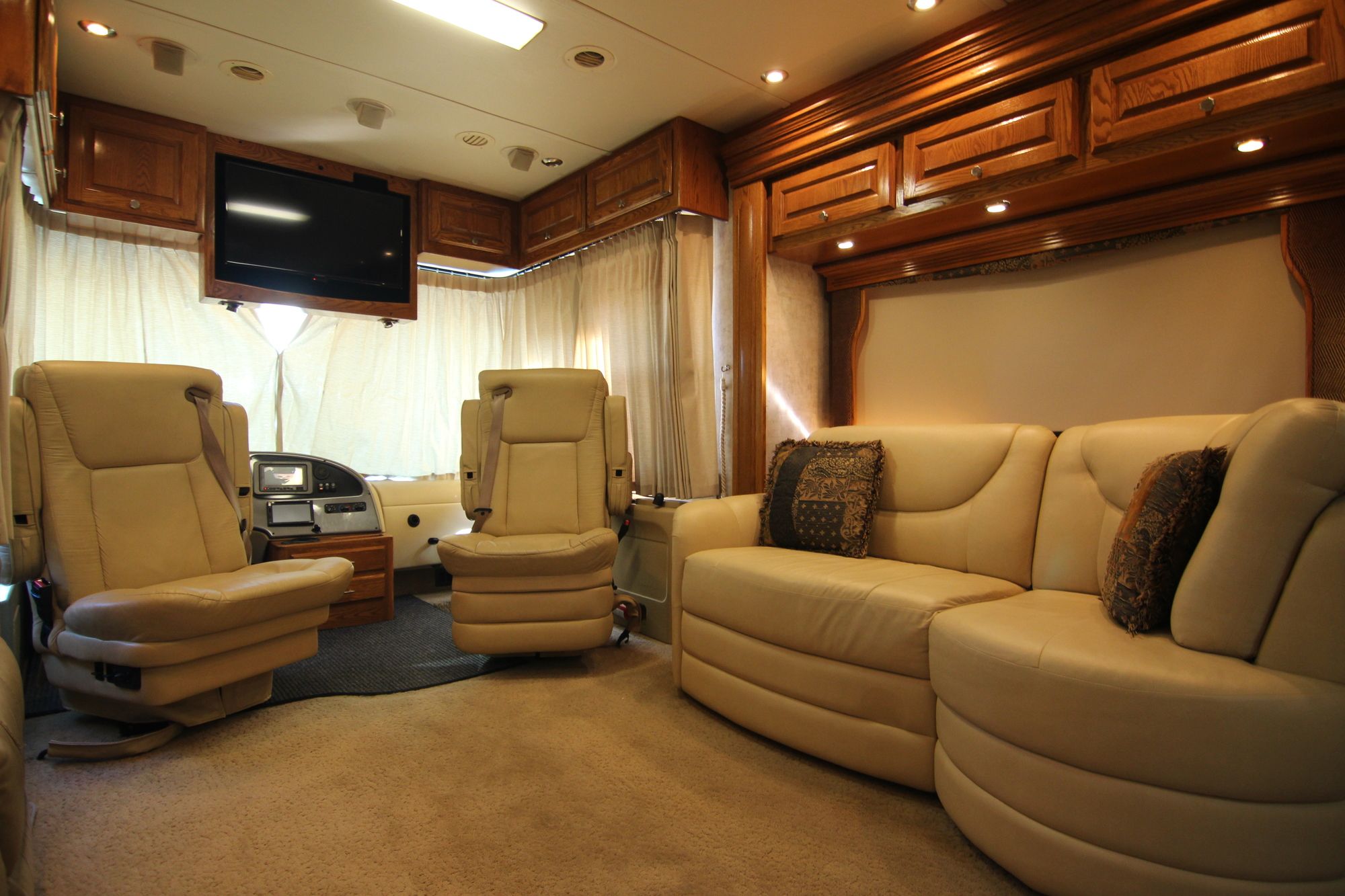 Used 2007 Monaco Camelot 40PDQ Class A  For Sale